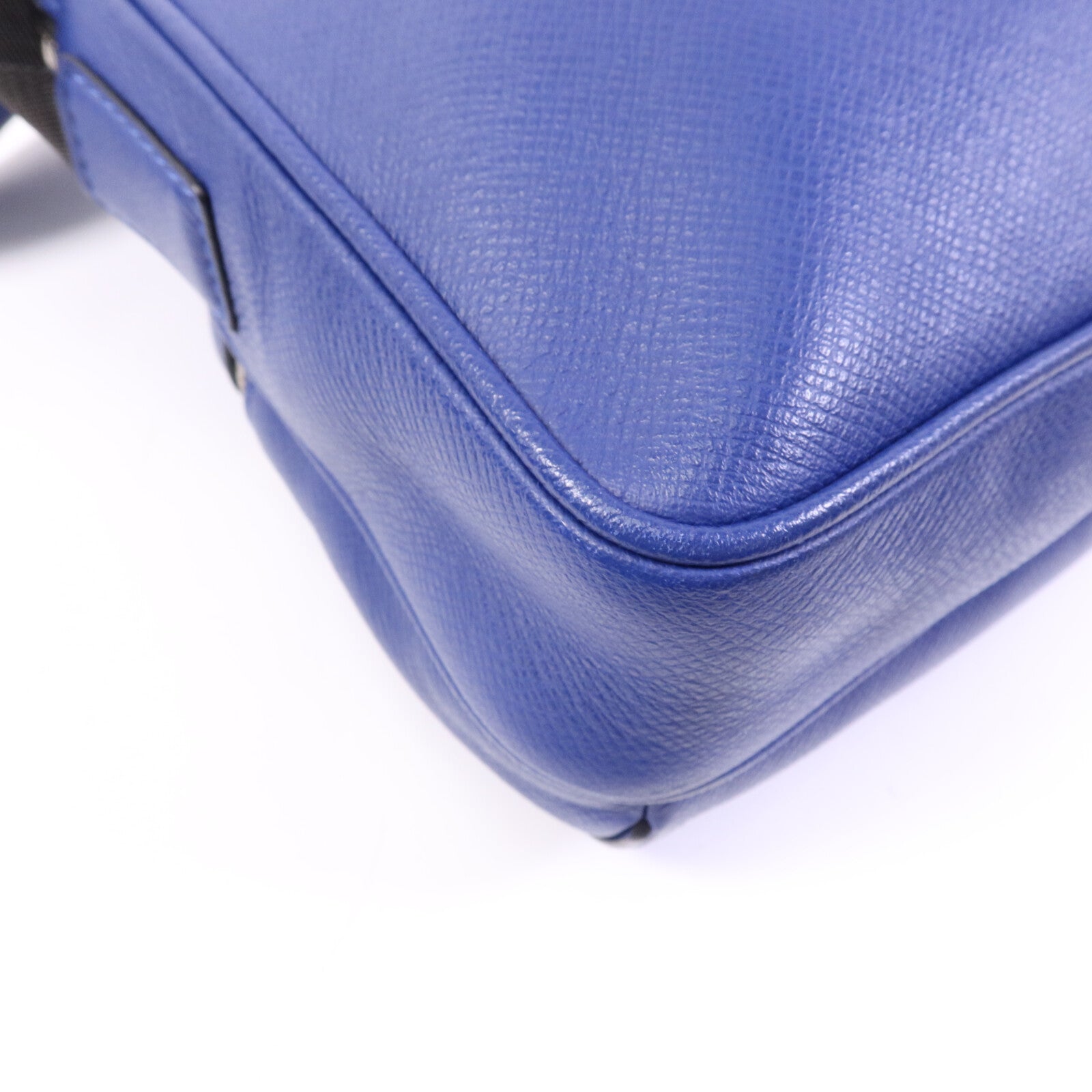 LOUIS VUITTON Taiga/Monogram Outdoor Messenger銀扣肩背袋