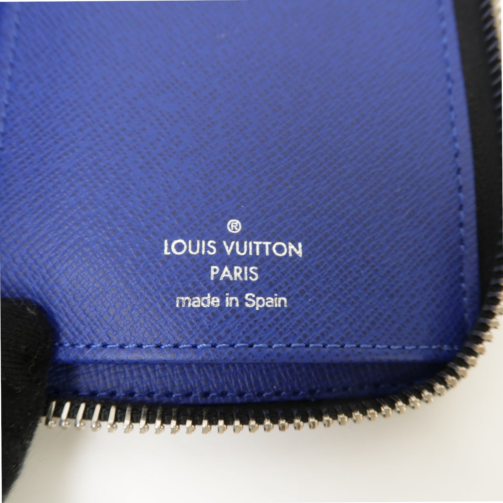 LOUIS VUITTON Taigarama Zippy Wallet Vertical銀扣長錢包藍色