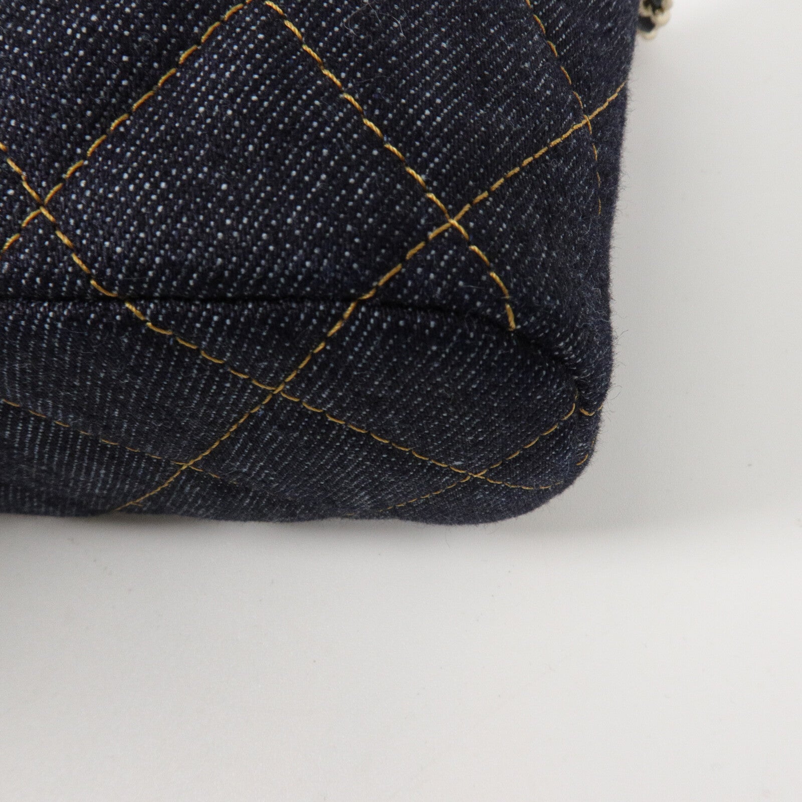 CHANEL 牛仔布Hobo Bag鏈帶手挽肩背兩用袋