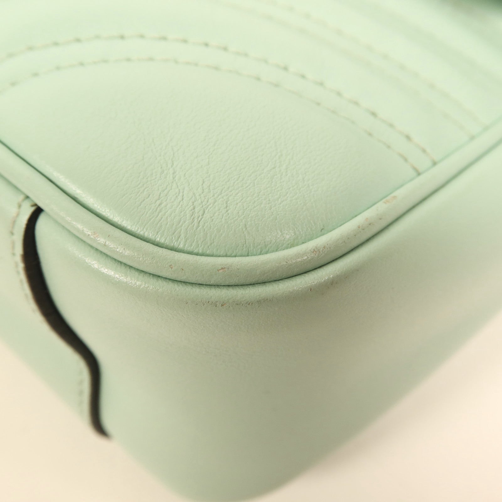 GUCCI 牛皮皮革GG Marmont銀扣肩背袋