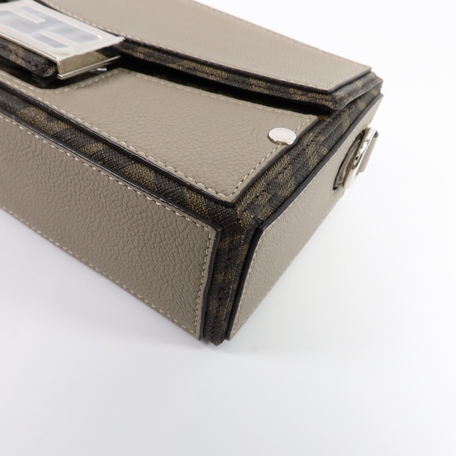 FENDI 牛皮皮革Baguette Soft Trunk手挽肩背兩用袋