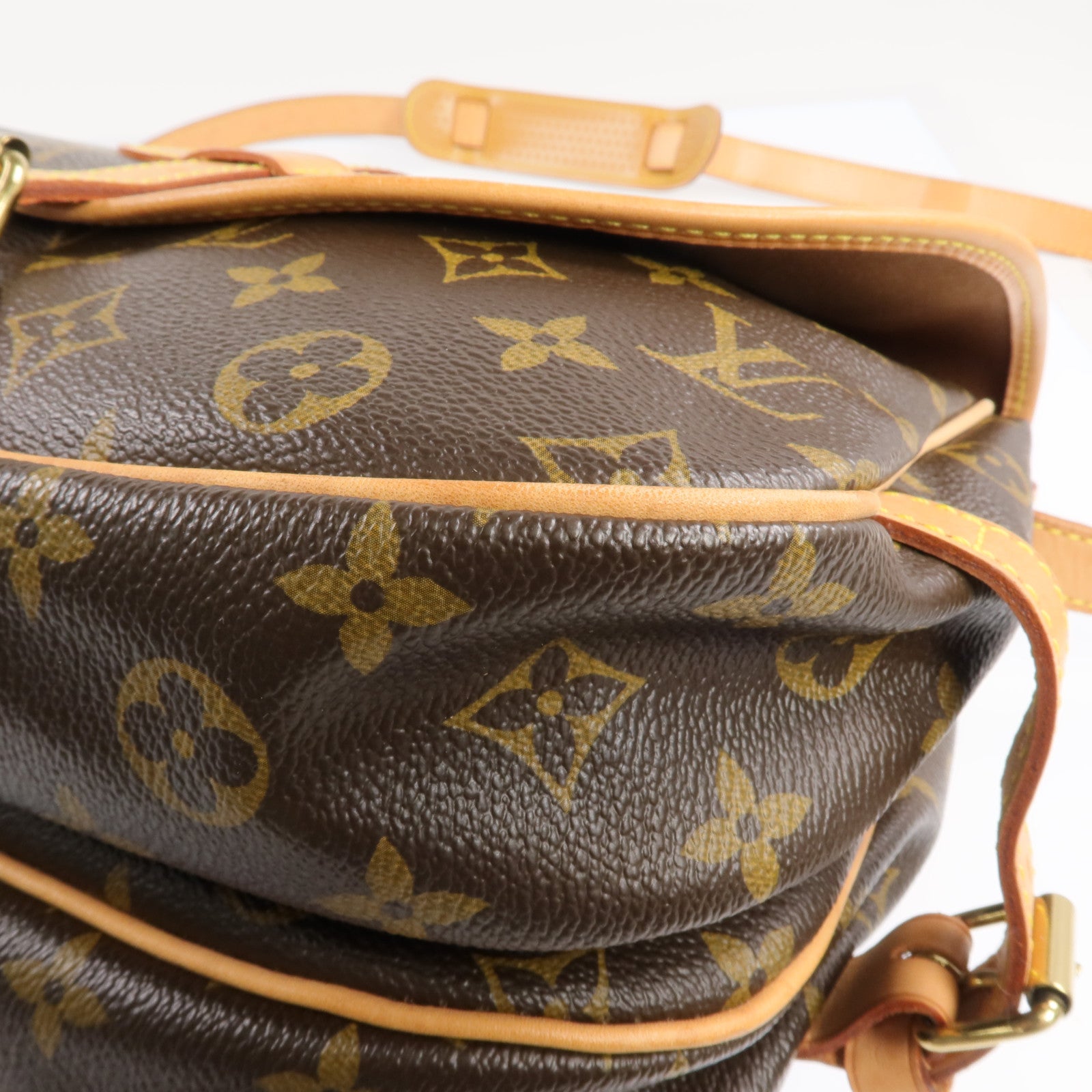 LOUIS VUITTON Monogram Saumur 30金扣肩背袋