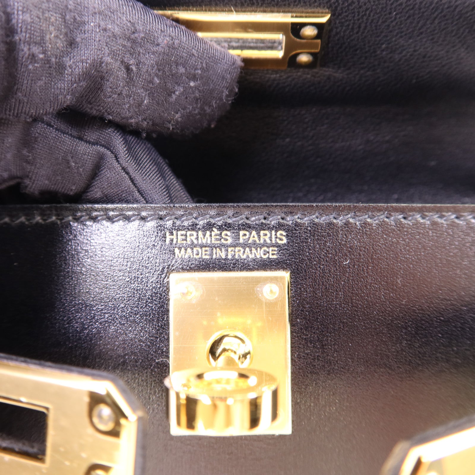 HERMES Box Calf皮革Mini Kelly金扣手挽肩背兩用袋Noir