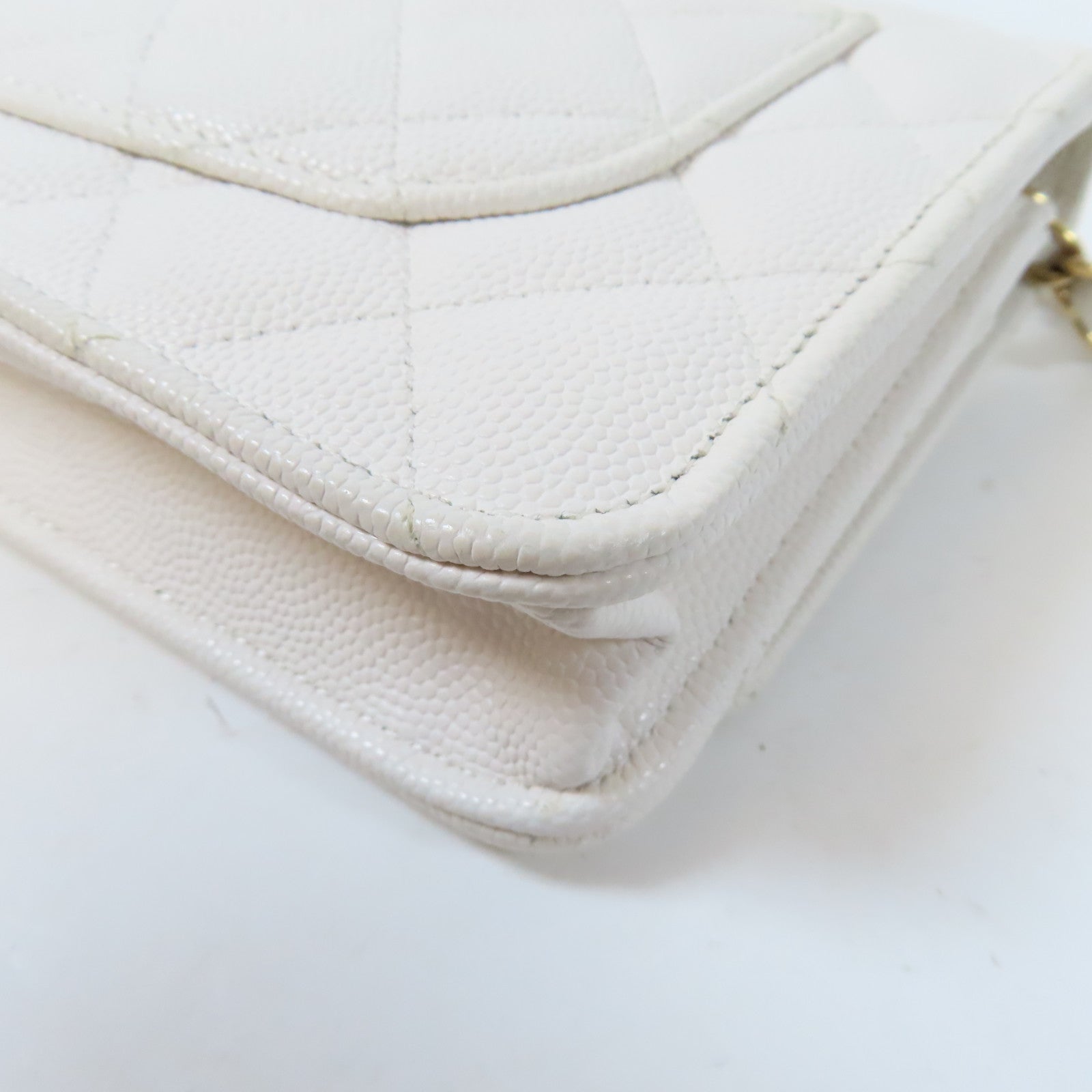 CHANEL 【激減優惠】菱格Caviar皮革Wallet On Chain金扣鏈帶肩背袋白色