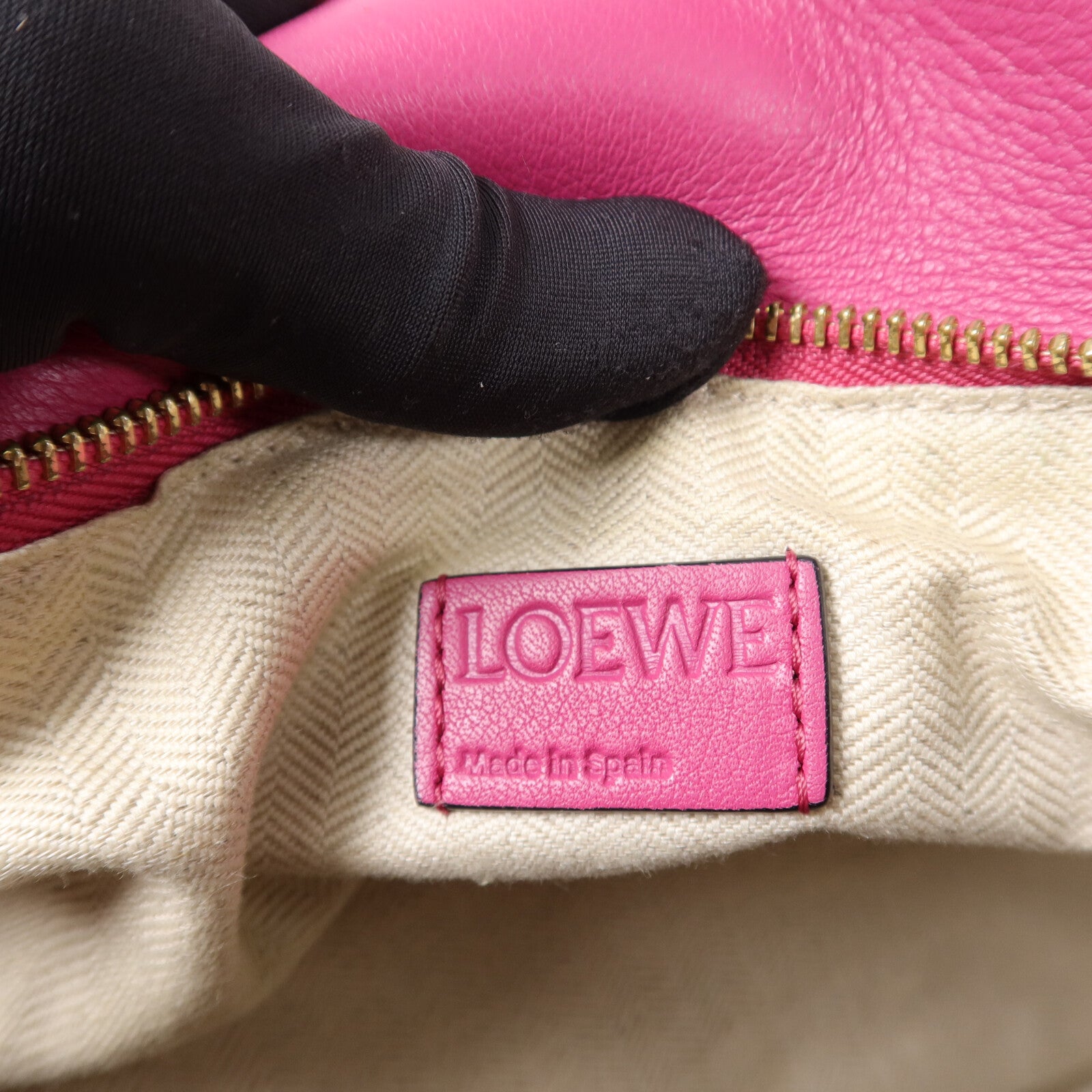 LOEWE 牛皮皮革Puzzle Medium手挽肩背兩用袋