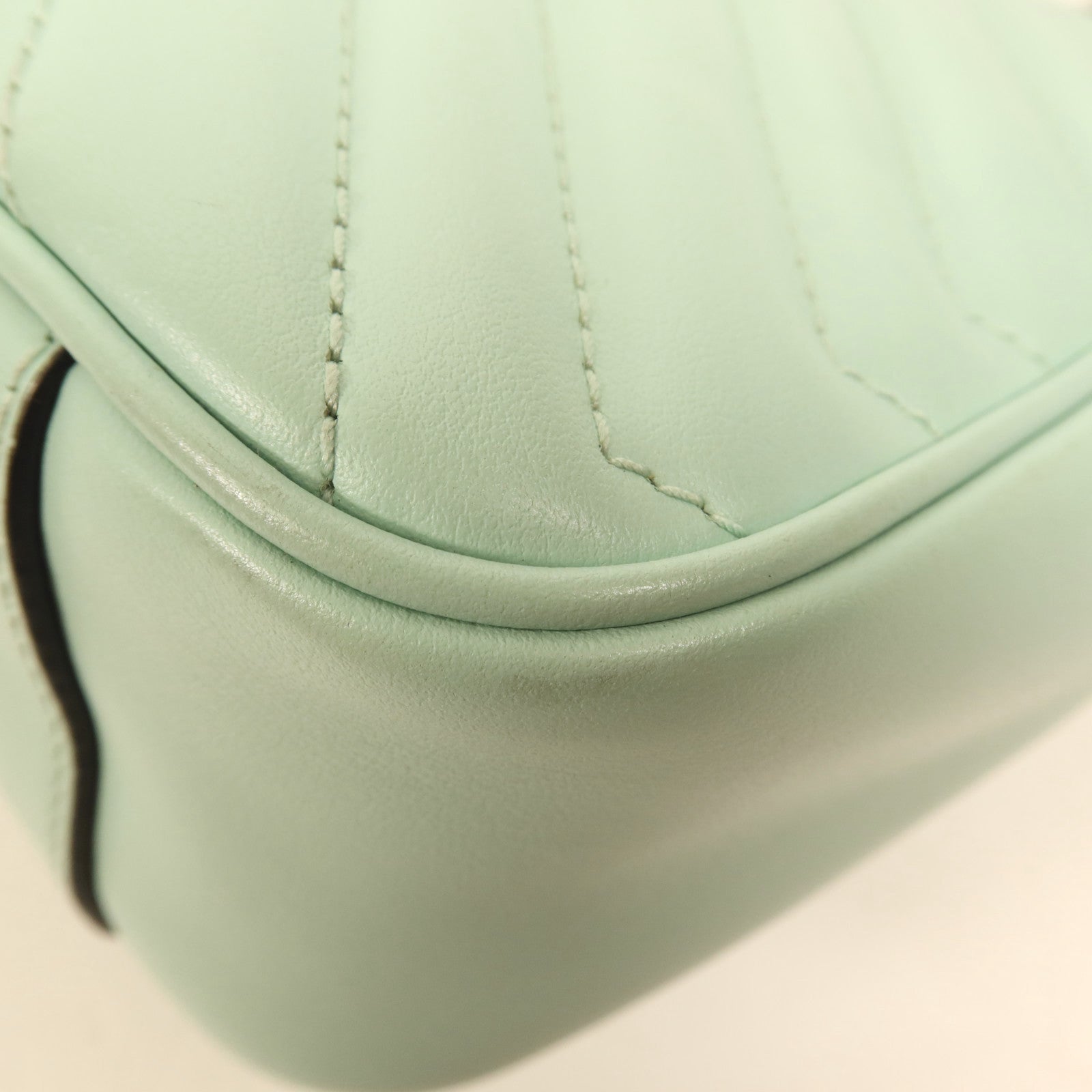 GUCCI 牛皮皮革GG Marmont銀扣肩背袋