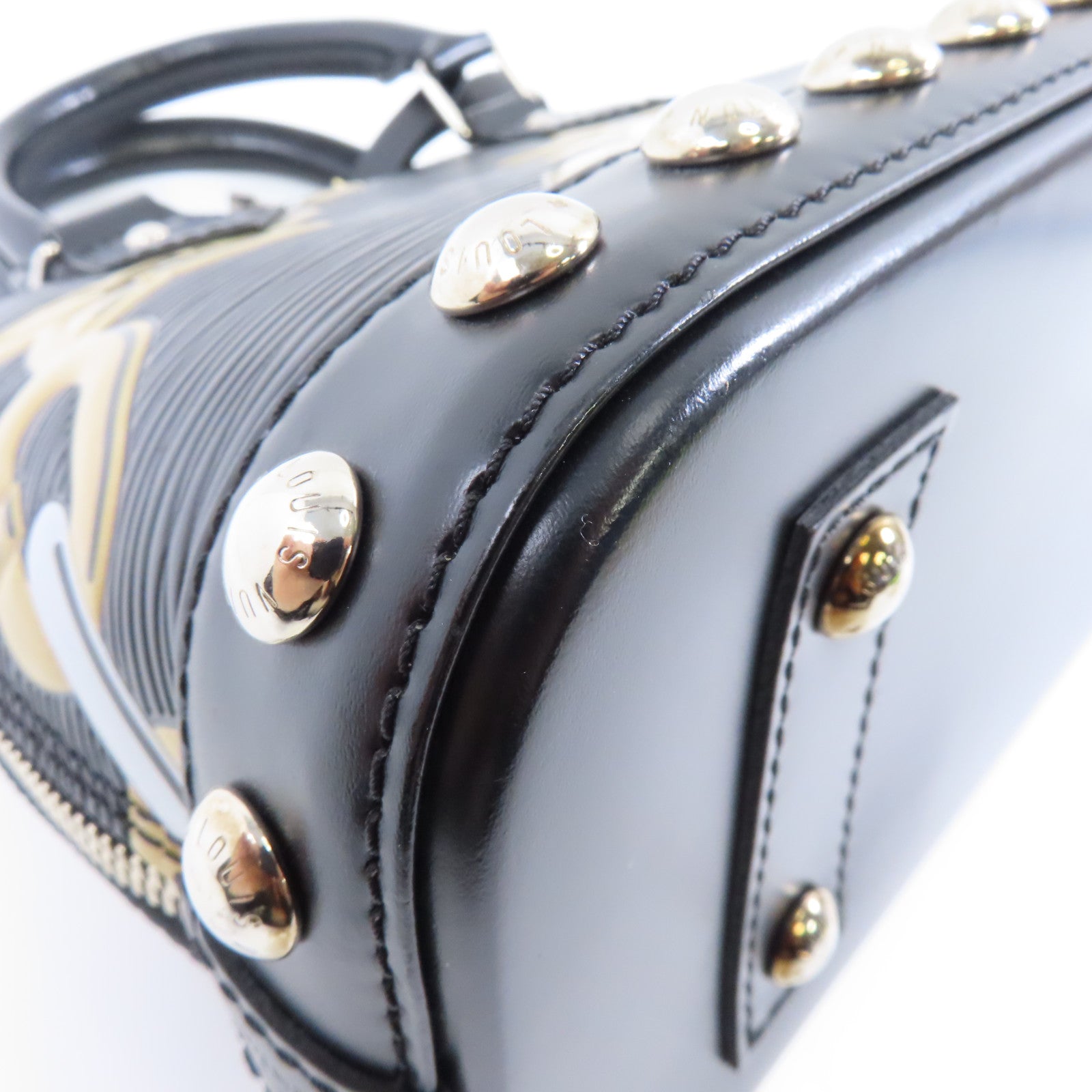 LOUIS VUITTON Epi Alma BB