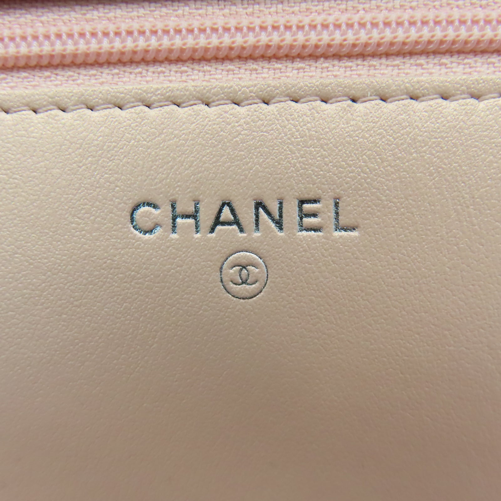 CHANEL 【激減優惠】斜紋牛皮皮革Boy Wallet On Chain銀扣鏈帶肩背袋粉紅色