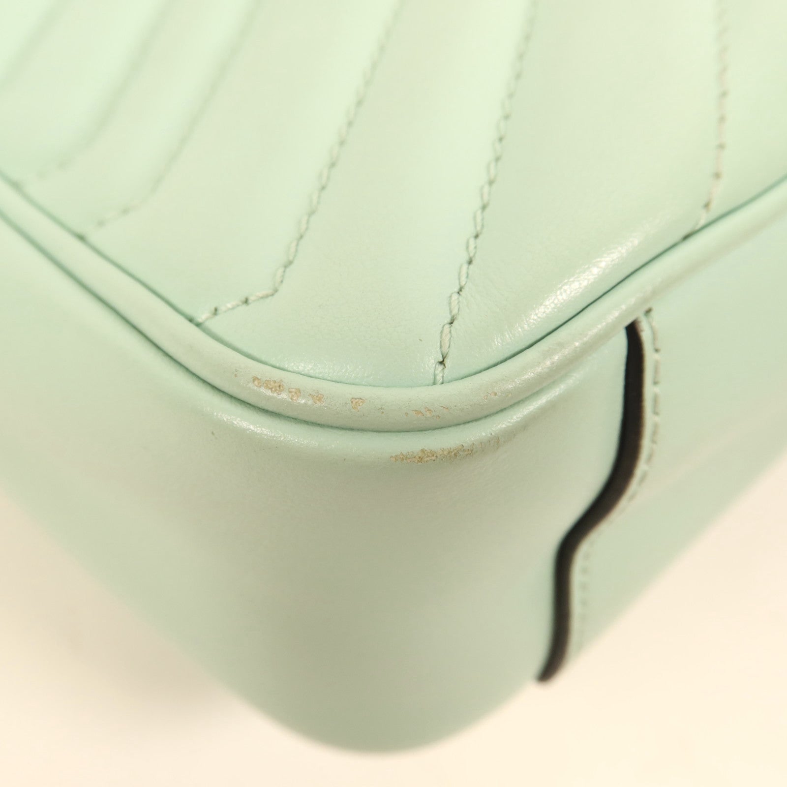 GUCCI 牛皮皮革GG Marmont銀扣肩背袋