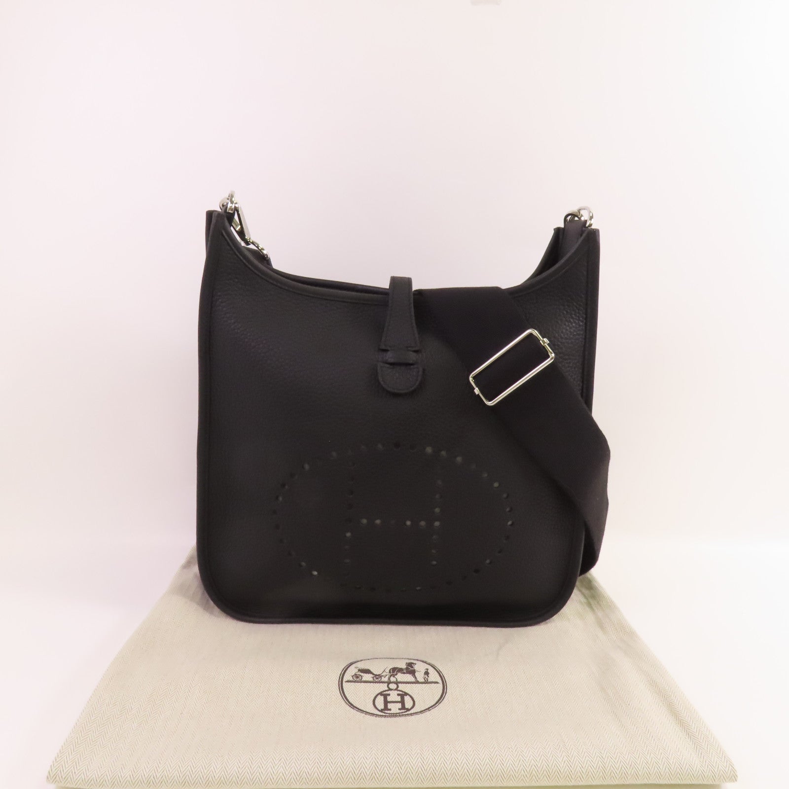 HERMES Clemence皮革Evelyne PM銀扣肩背袋