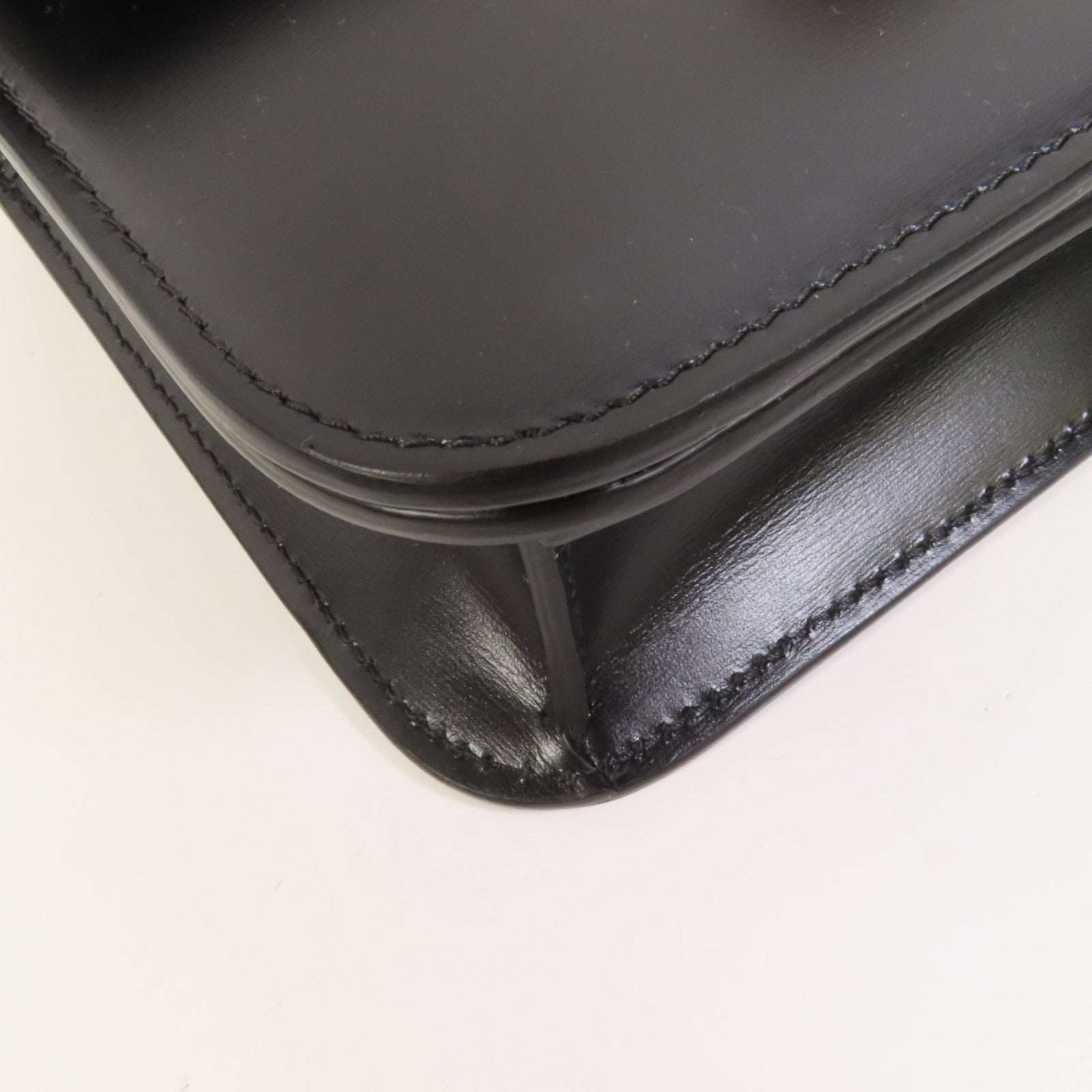 CELINE 【激減優惠】牛皮皮革Mini Classic Box金扣肩背袋