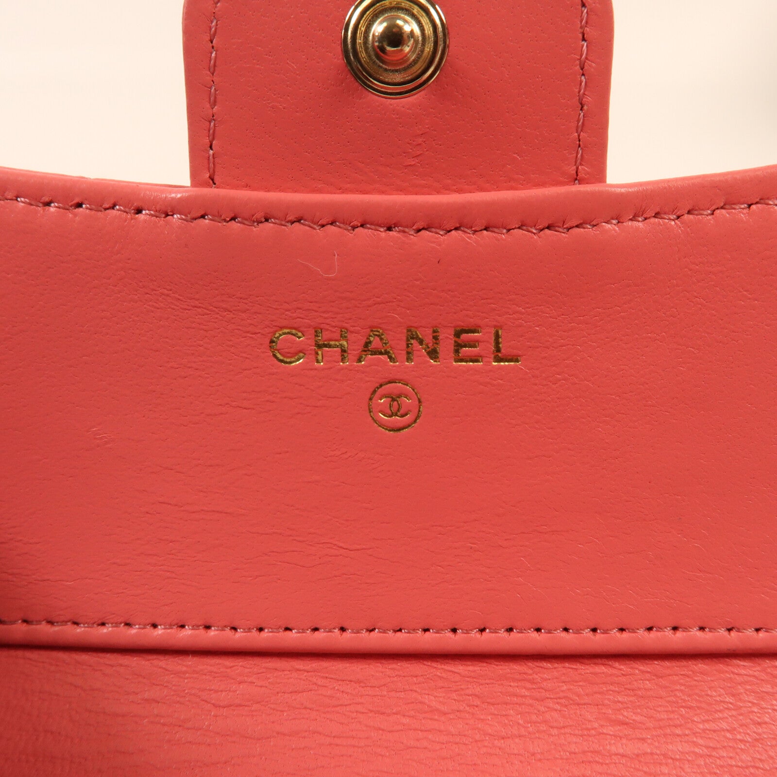 CHANEL 牛皮皮革Wallet金扣錢包