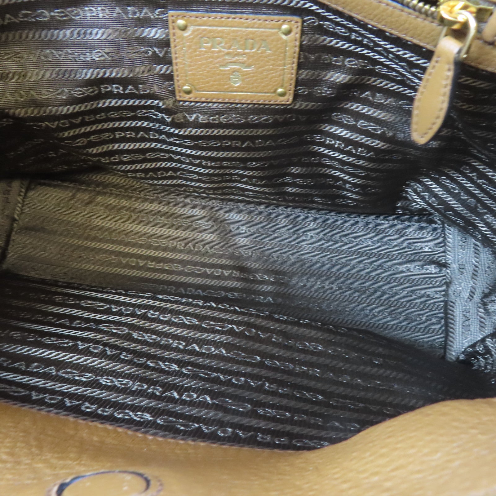 PRADA 牛皮皮革Tote Bag金扣肩背袋啡色