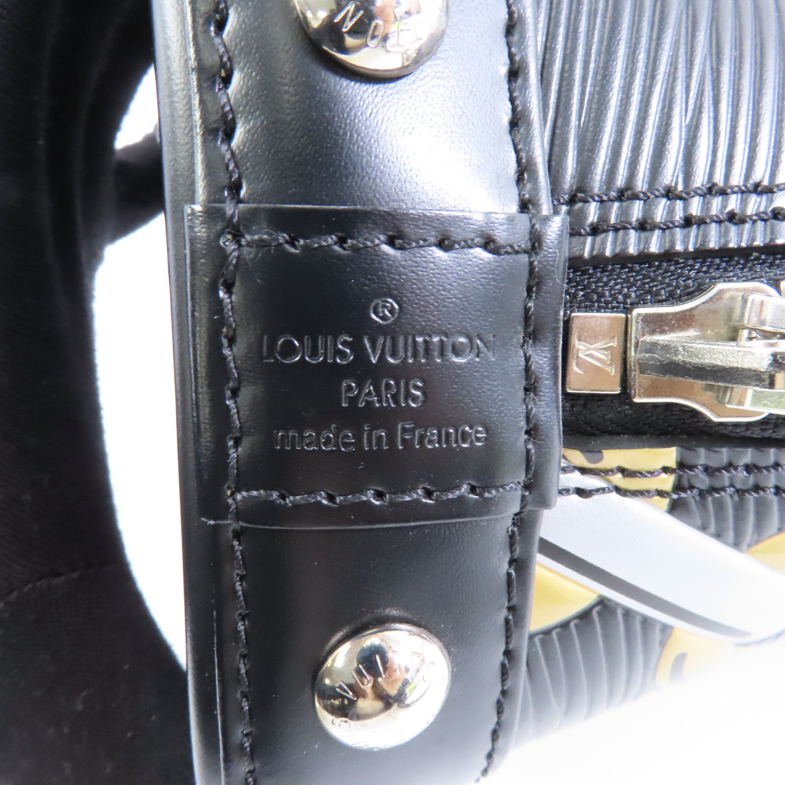 LOUIS VUITTON Epi Alma BB