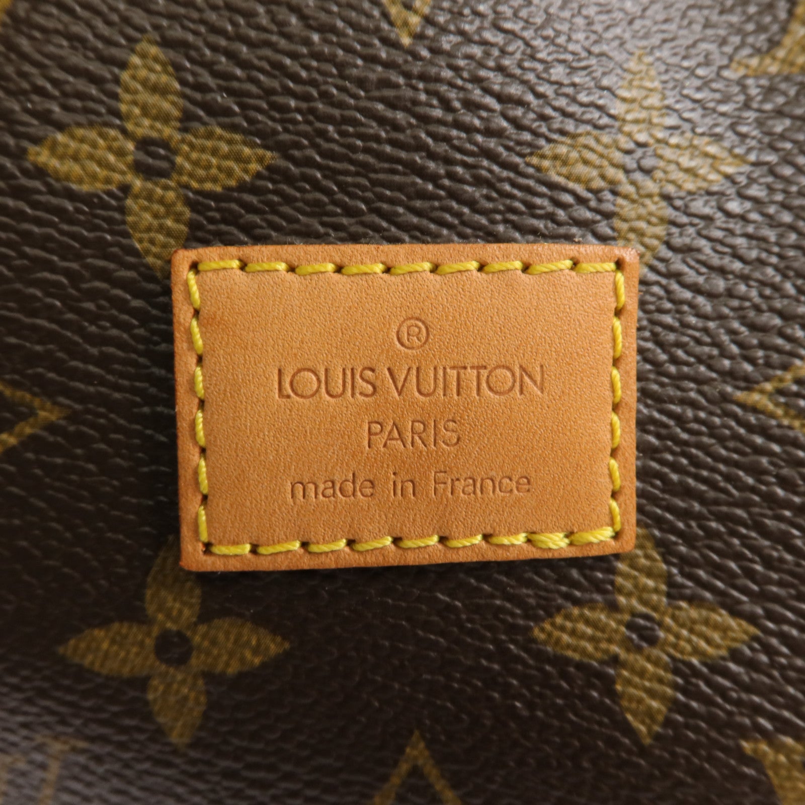 LOUIS VUITTON Monogram Saumur 30金扣肩背袋