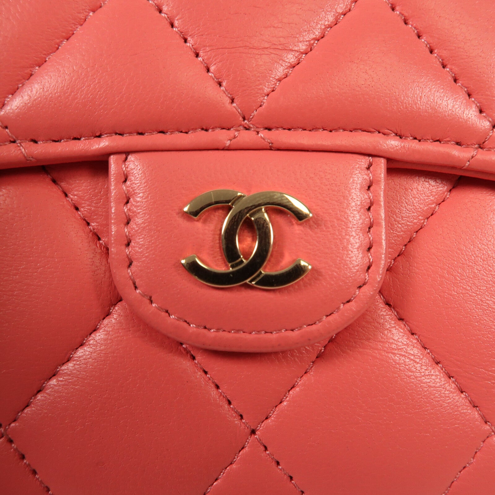 CHANEL 牛皮皮革Wallet金扣錢包