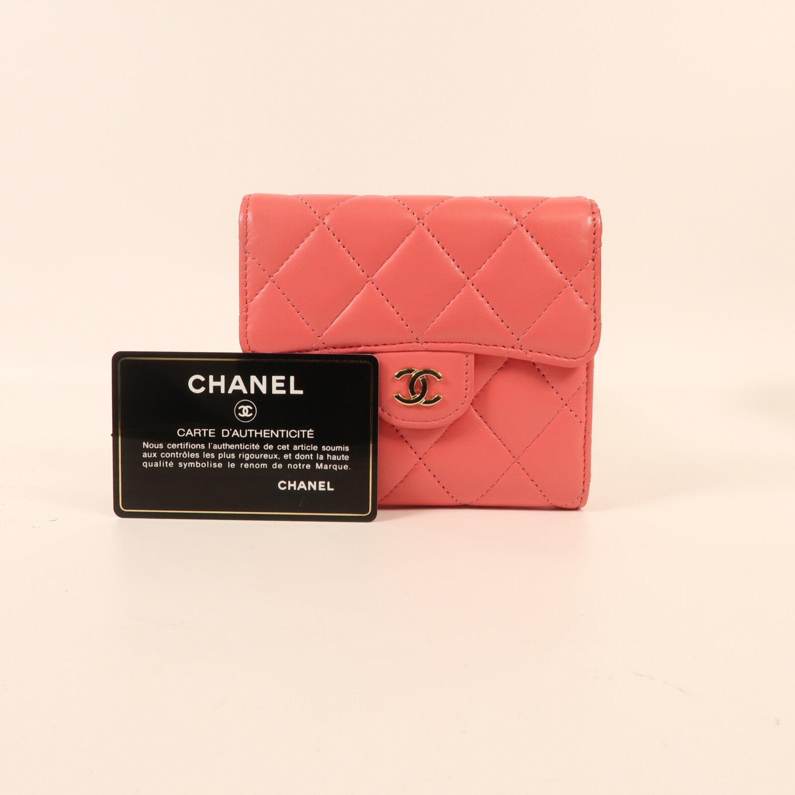 CHANEL 牛皮皮革Wallet金扣錢包