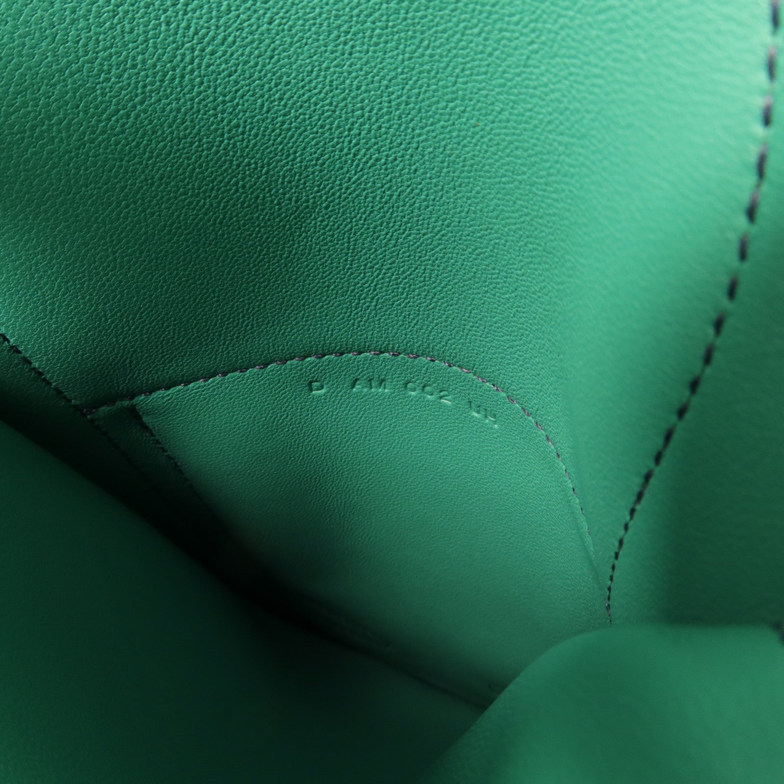 HERMES Chevre皮革In The Loop To Go GM電話肩背袋Vert Verone