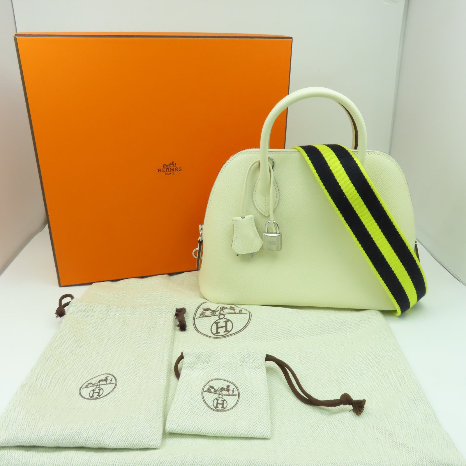 HERMES 【激減優惠】Epsom皮革Bolide 1923銀扣手挽肩背兩用袋Nata奶油白色