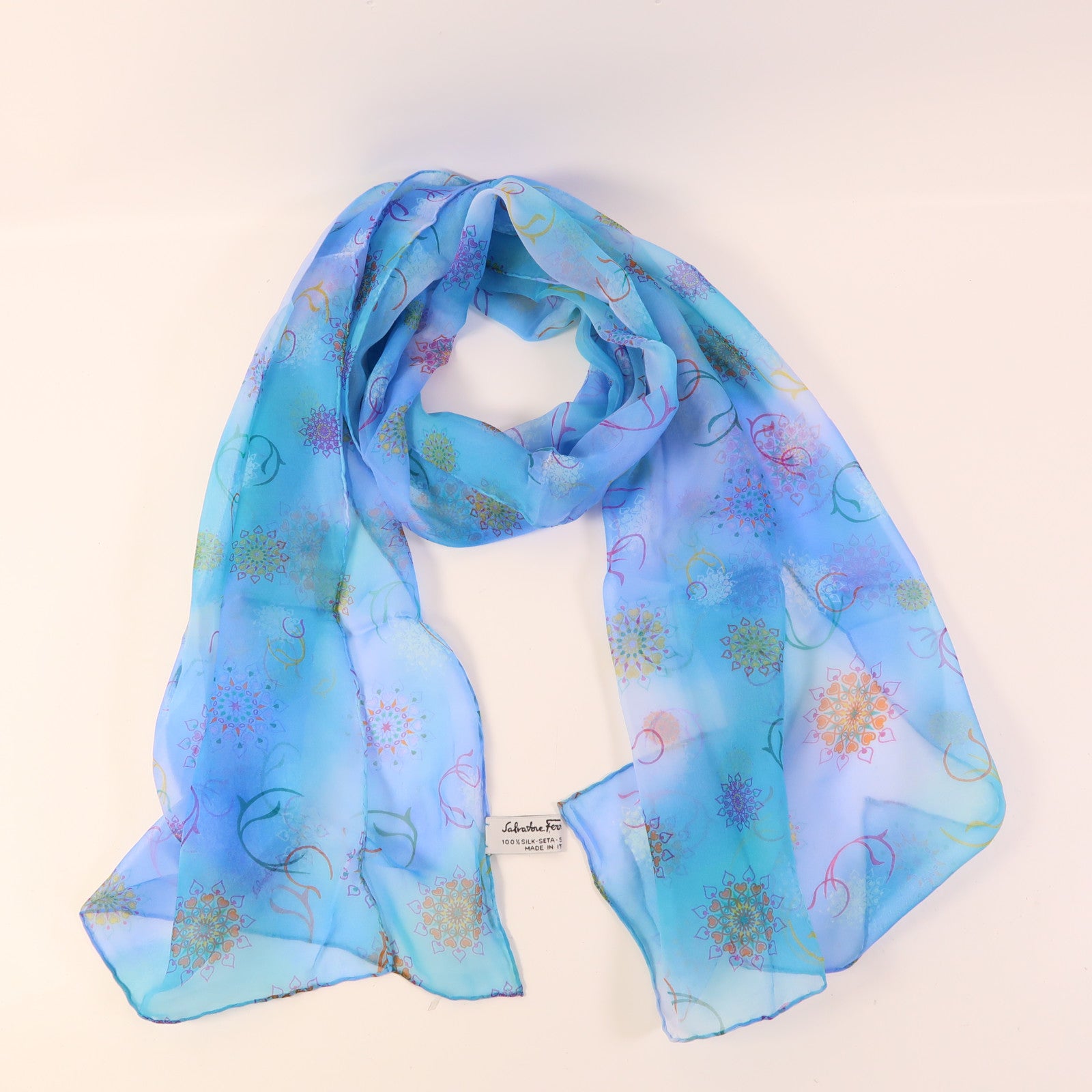 Salvatore Ferragamo 絲質Scarf絲巾