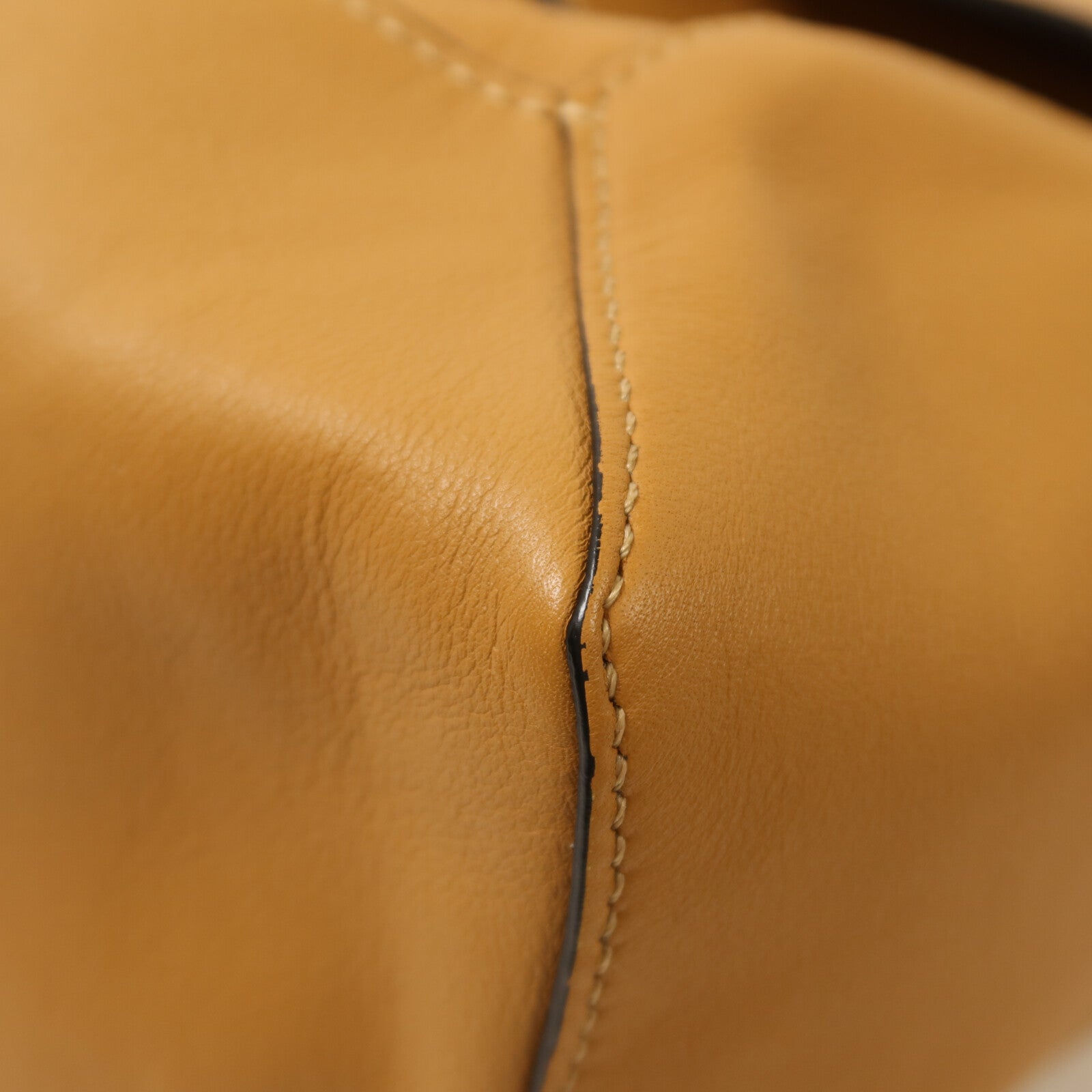 LOEWE 牛皮皮革Puzzle Hobo肩背袋