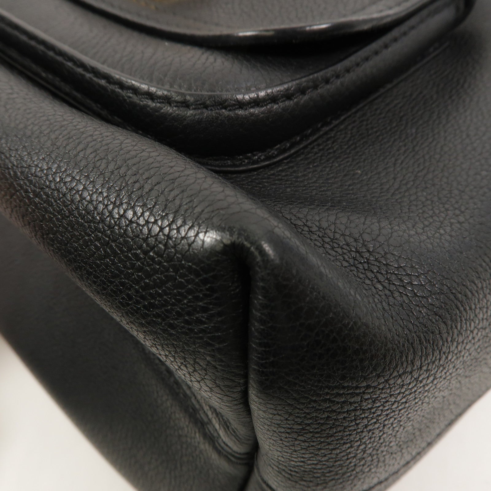 LOUIS VUITTON 牛皮皮革Lockme bucket手挽肩背兩用袋