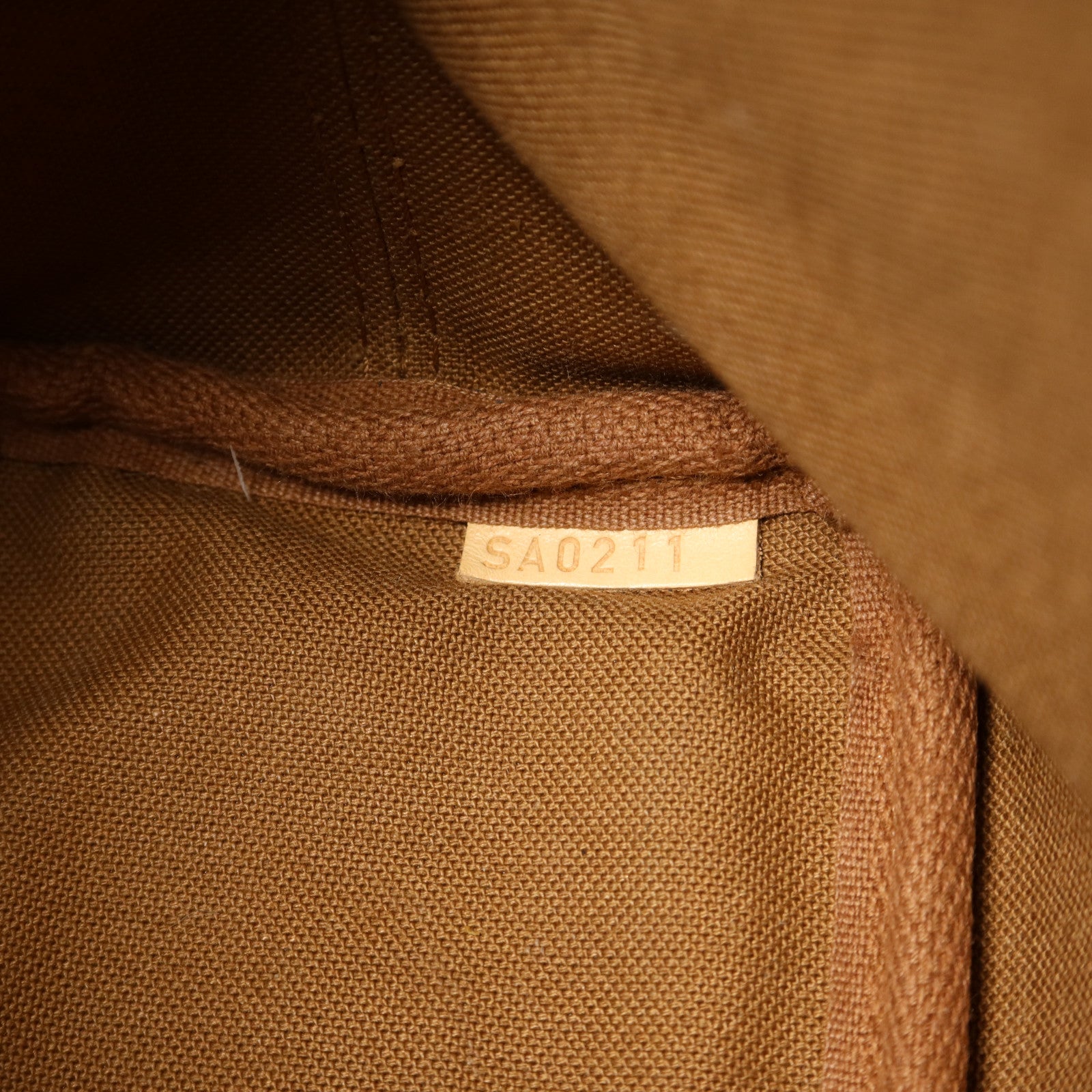 LOUIS VUITTON Monogram Nano Noe金扣肩背袋