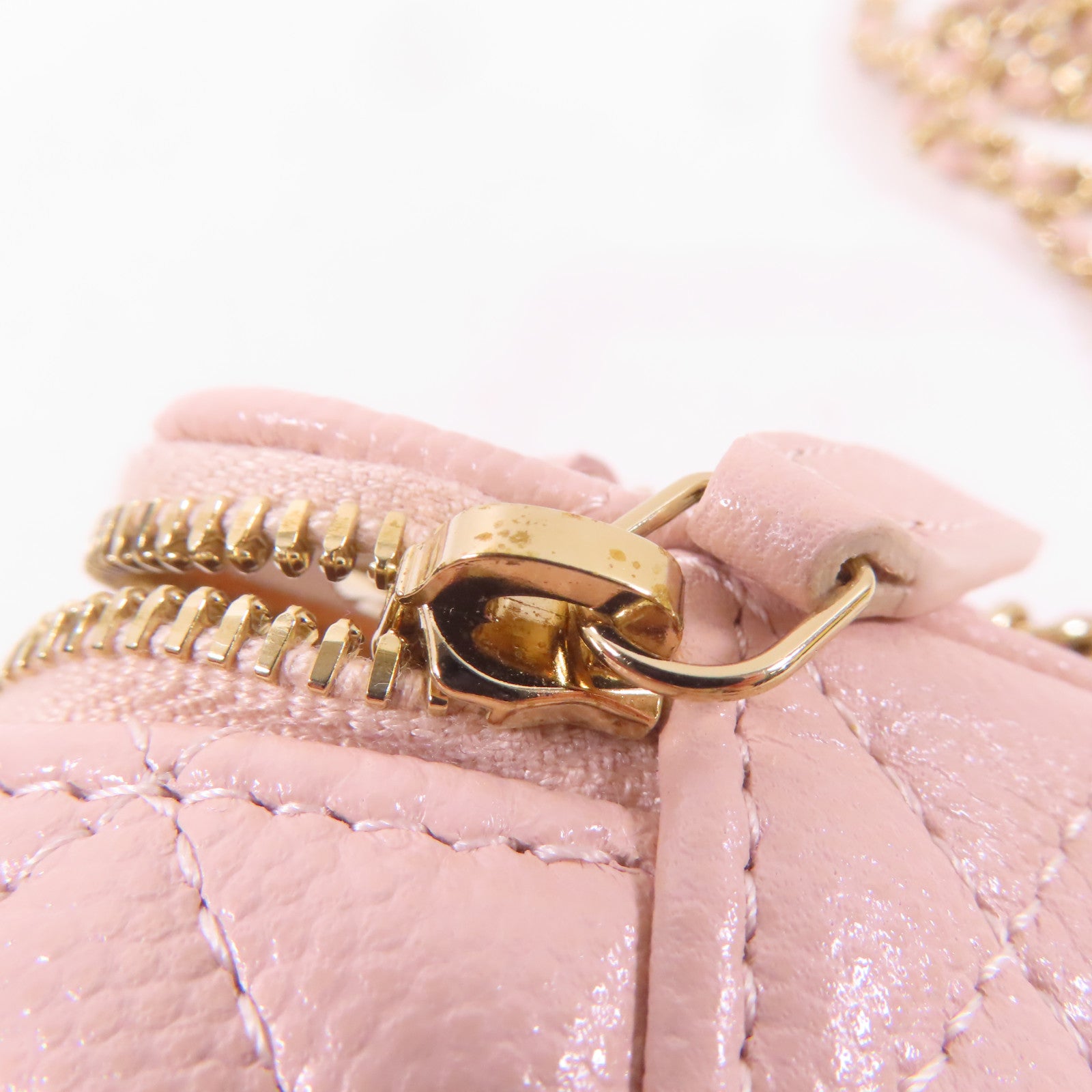 CHANEL 牛皮皮革Vanity Case金扣鏈帶肩背袋粉紅色