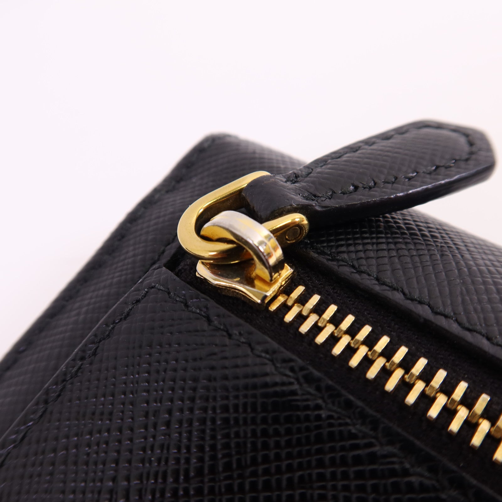 PRADA Saffiano皮革Long Wallet金扣長錢包