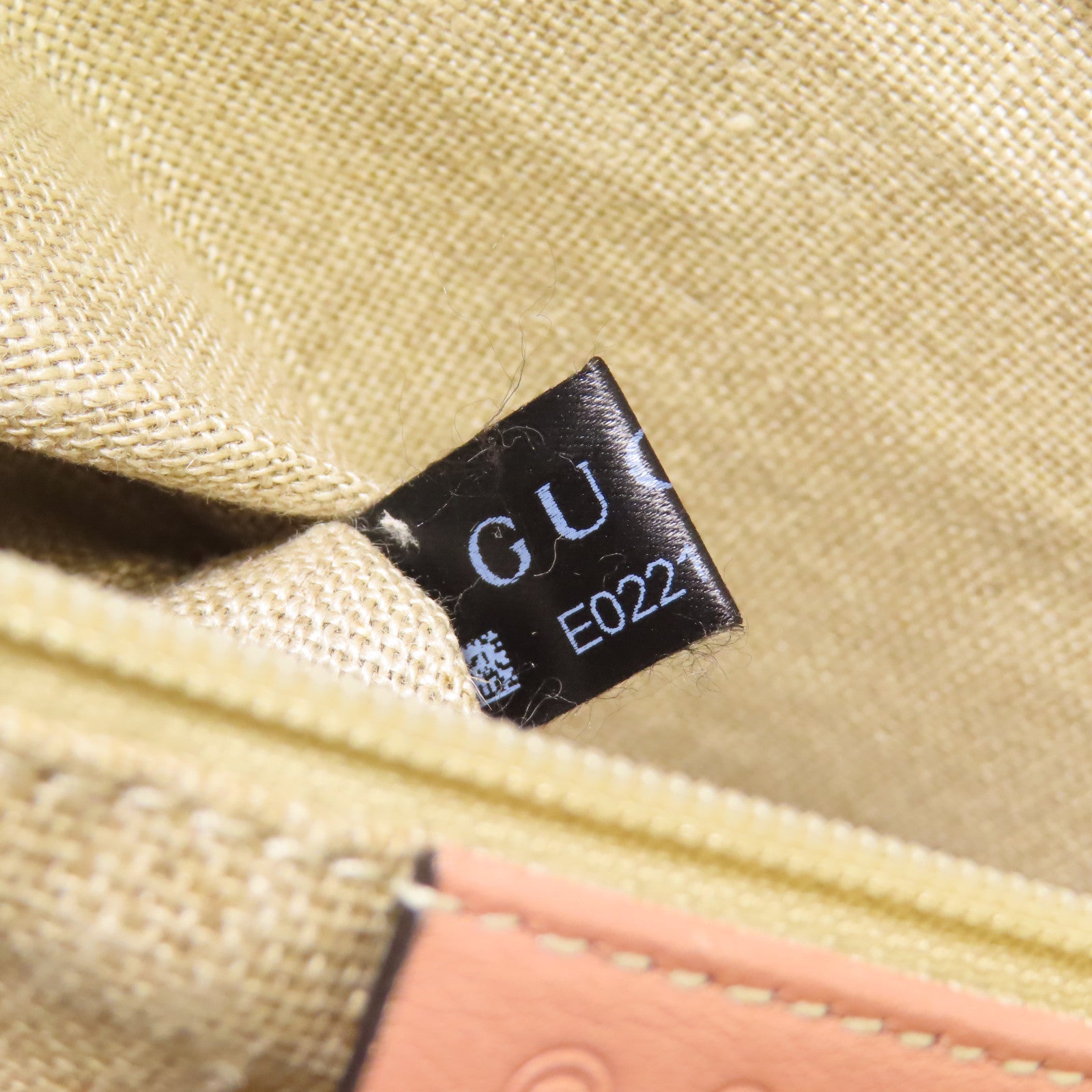 GUCCI 皮革Micro Guccissima Tote Bag金扣手挽袋