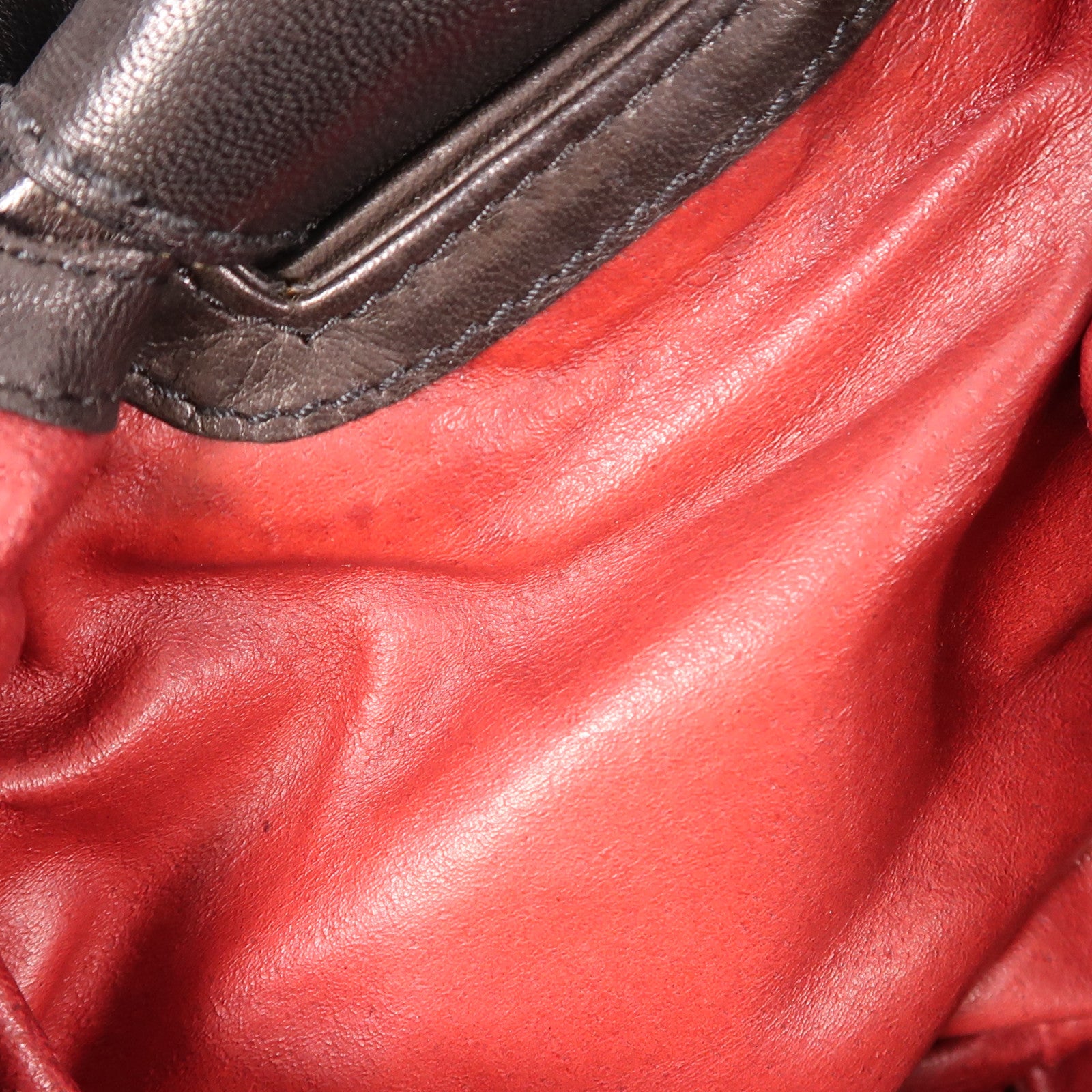 BOTTEGA VENETA 牛皮皮革Shoulder Bag金扣肩背袋