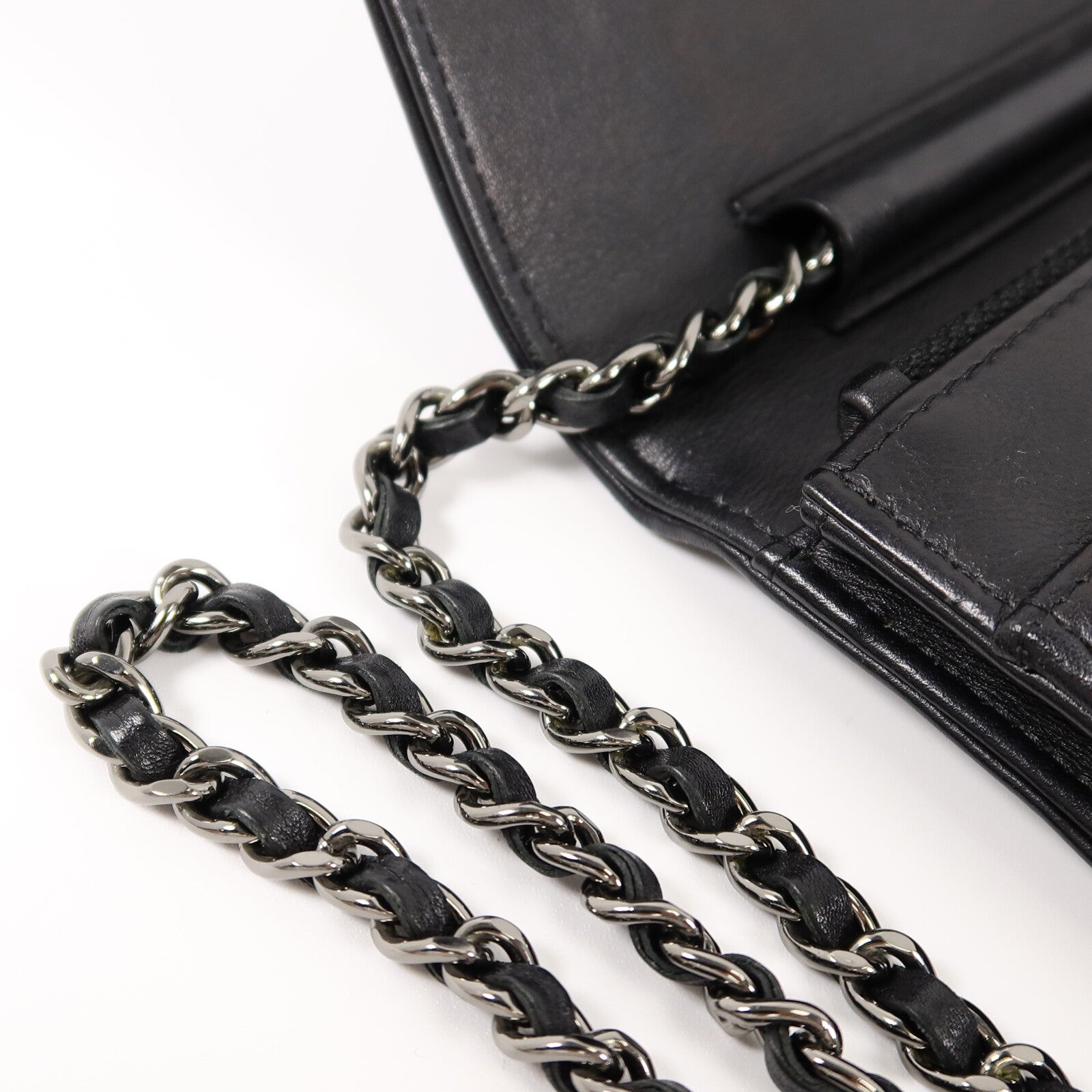 CHANEL 羊皮皮革Boy Wallet On Chain鏈帶肩背袋