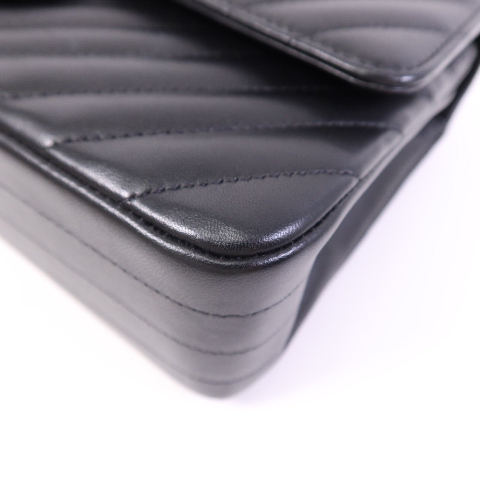 CHANEL 羊皮皮革Classic Flap銀扣鏈帶肩背袋