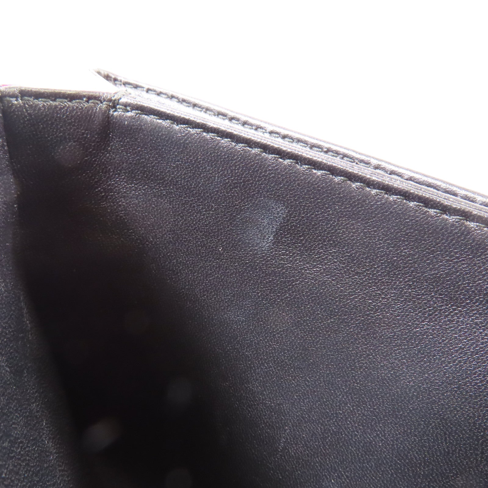 BVLGARI 羊皮皮革Pouch金扣手拿包