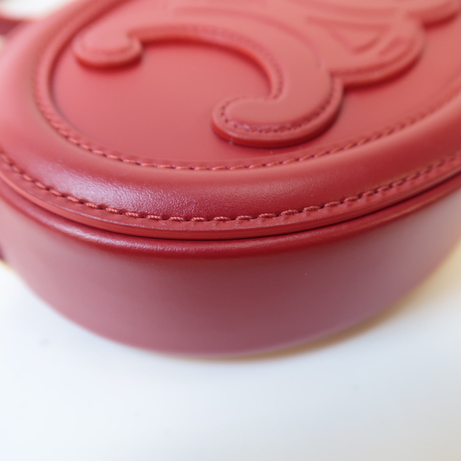 CELINE 【激減優惠】牛皮皮革Cuir Triomphe金扣肩背袋紅色