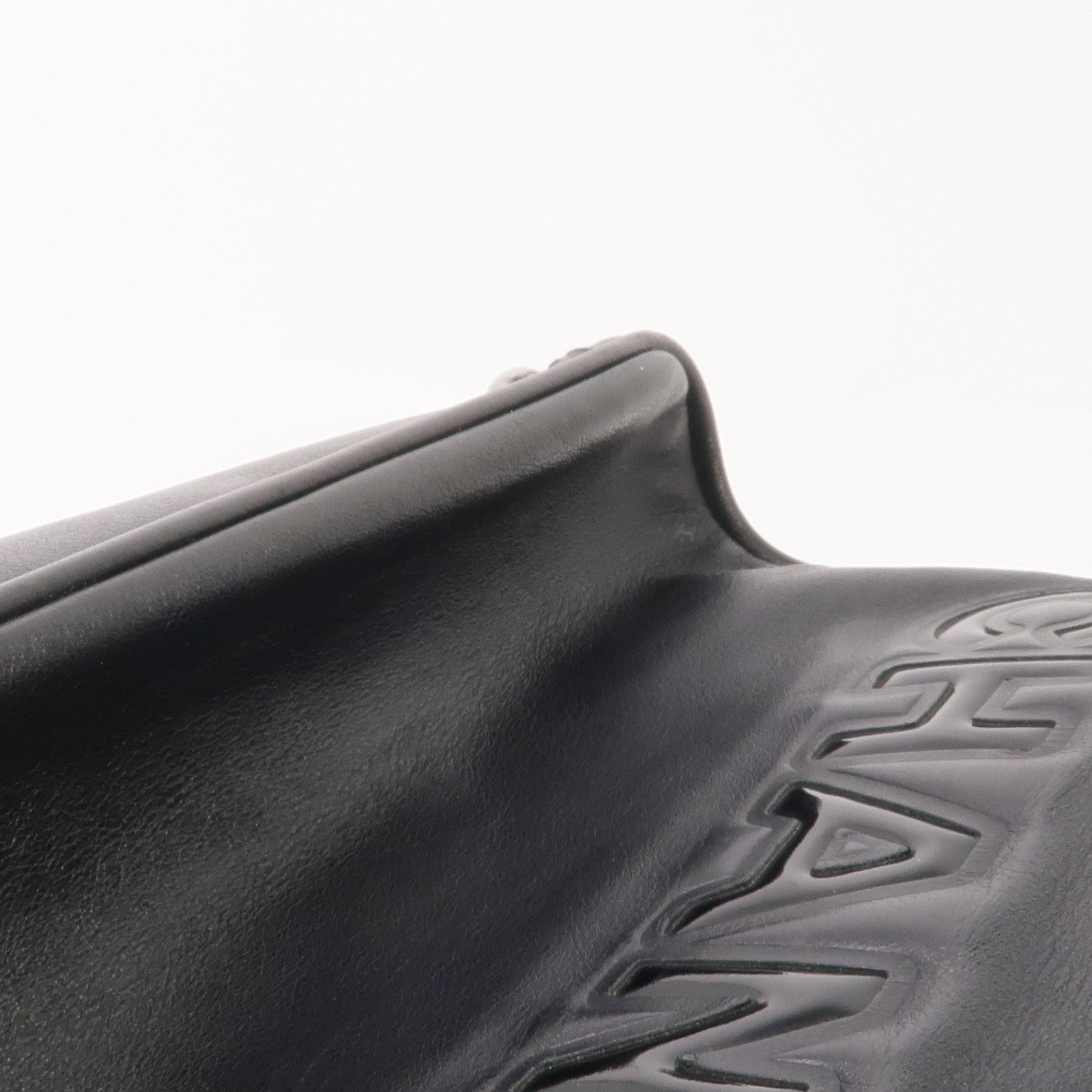 CHANEL 牛皮皮革Shoulder Bag銀扣肩背袋
