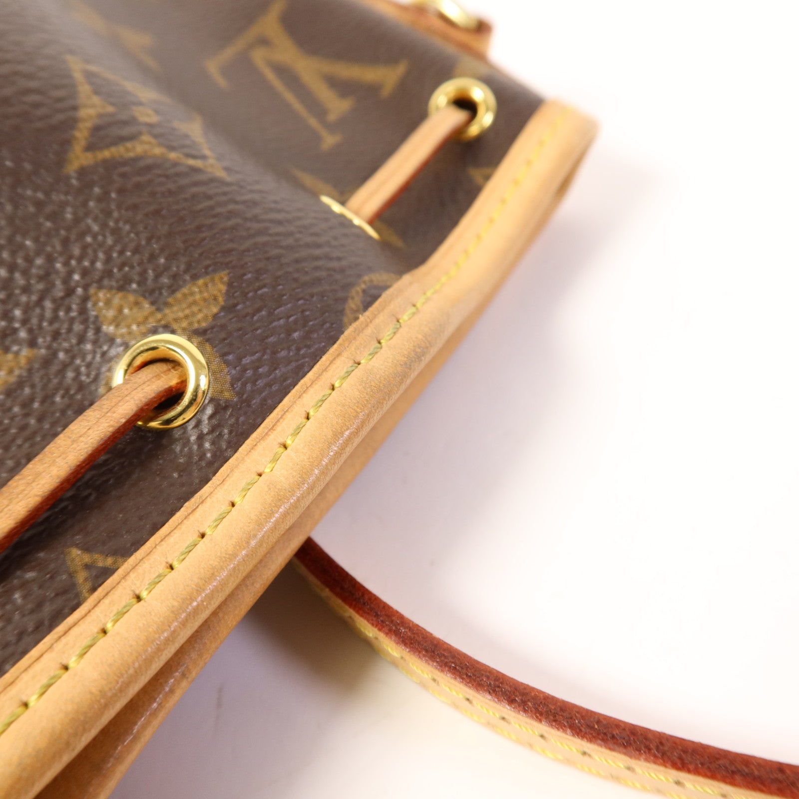 LOUIS VUITTON Monogram Nano Noe金扣肩背袋