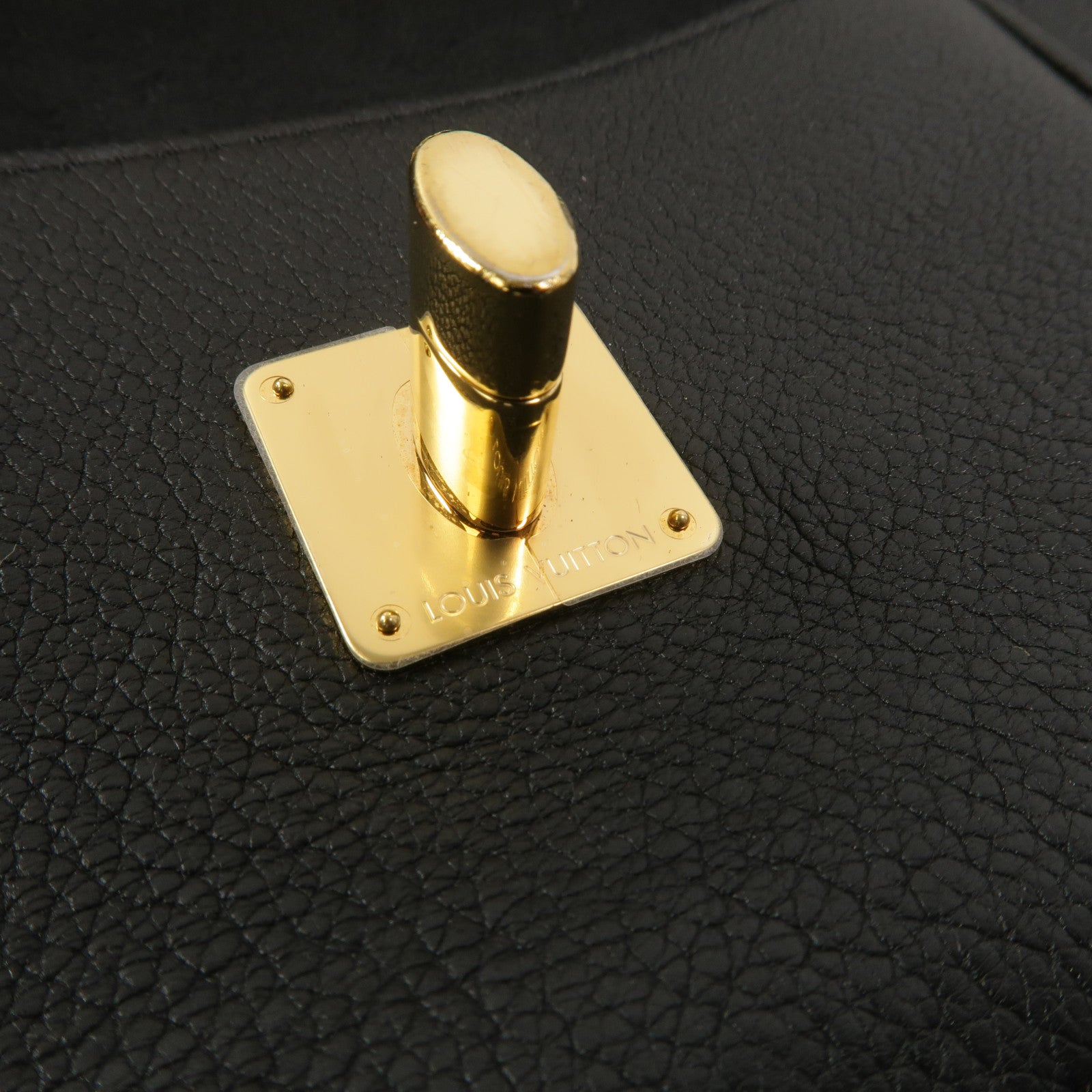 LOUIS VUITTON 牛皮皮革Lockme bucket手挽肩背兩用袋