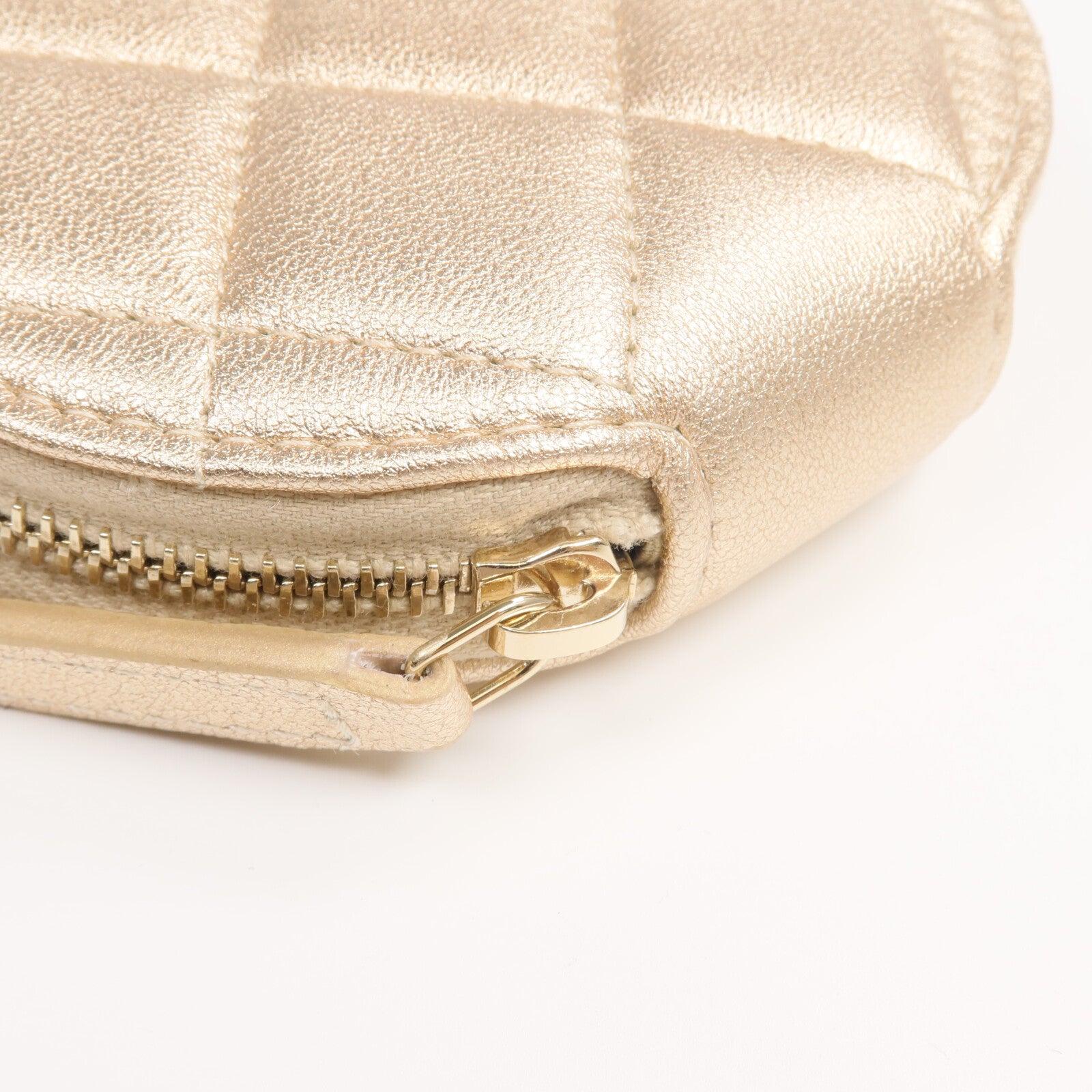 CHANEL 羊皮皮革Matelasse Coin Purse & AirPods Case金扣零錢包
