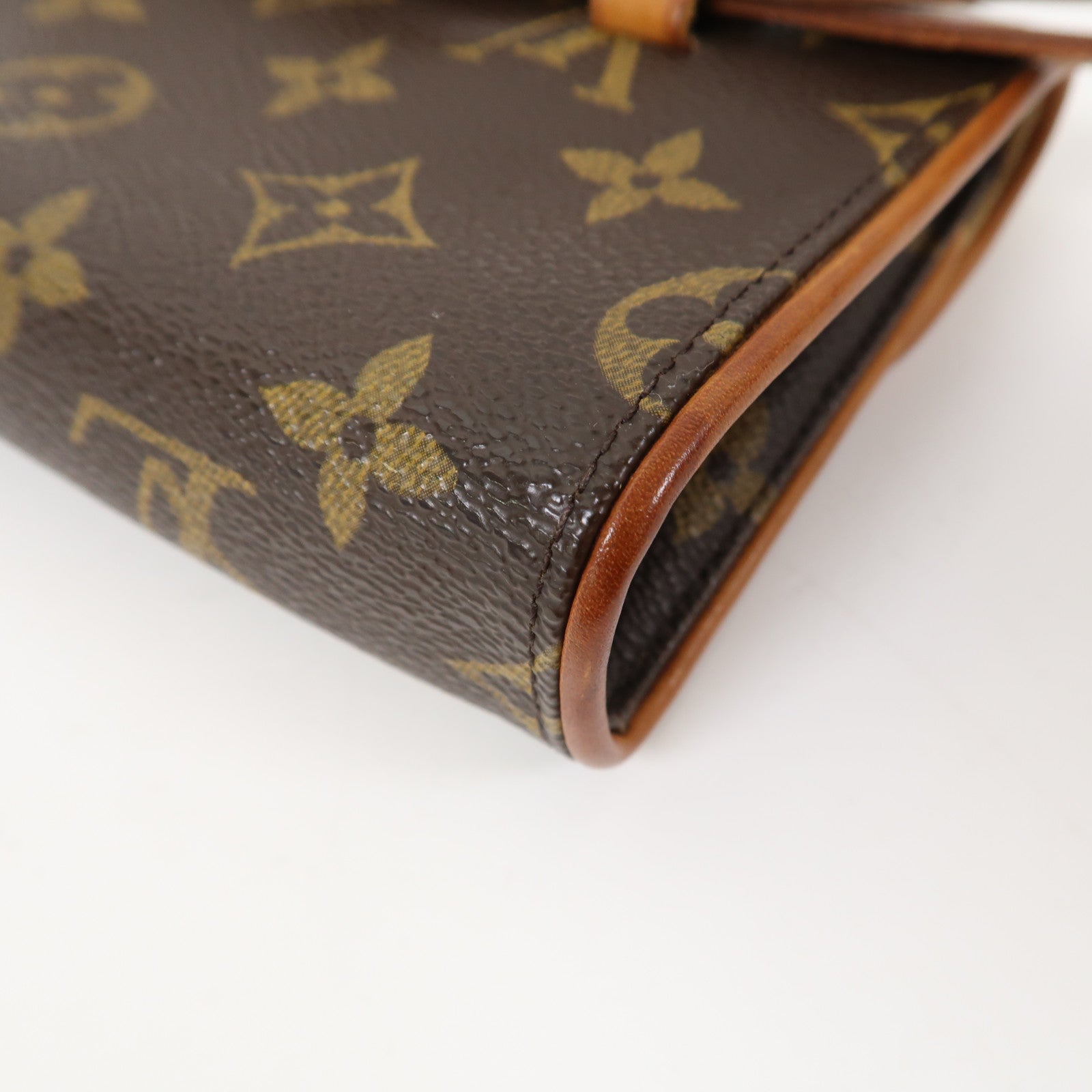 LOUIS VUITTON Monogram Pochette Florentine金扣手拿包啡色