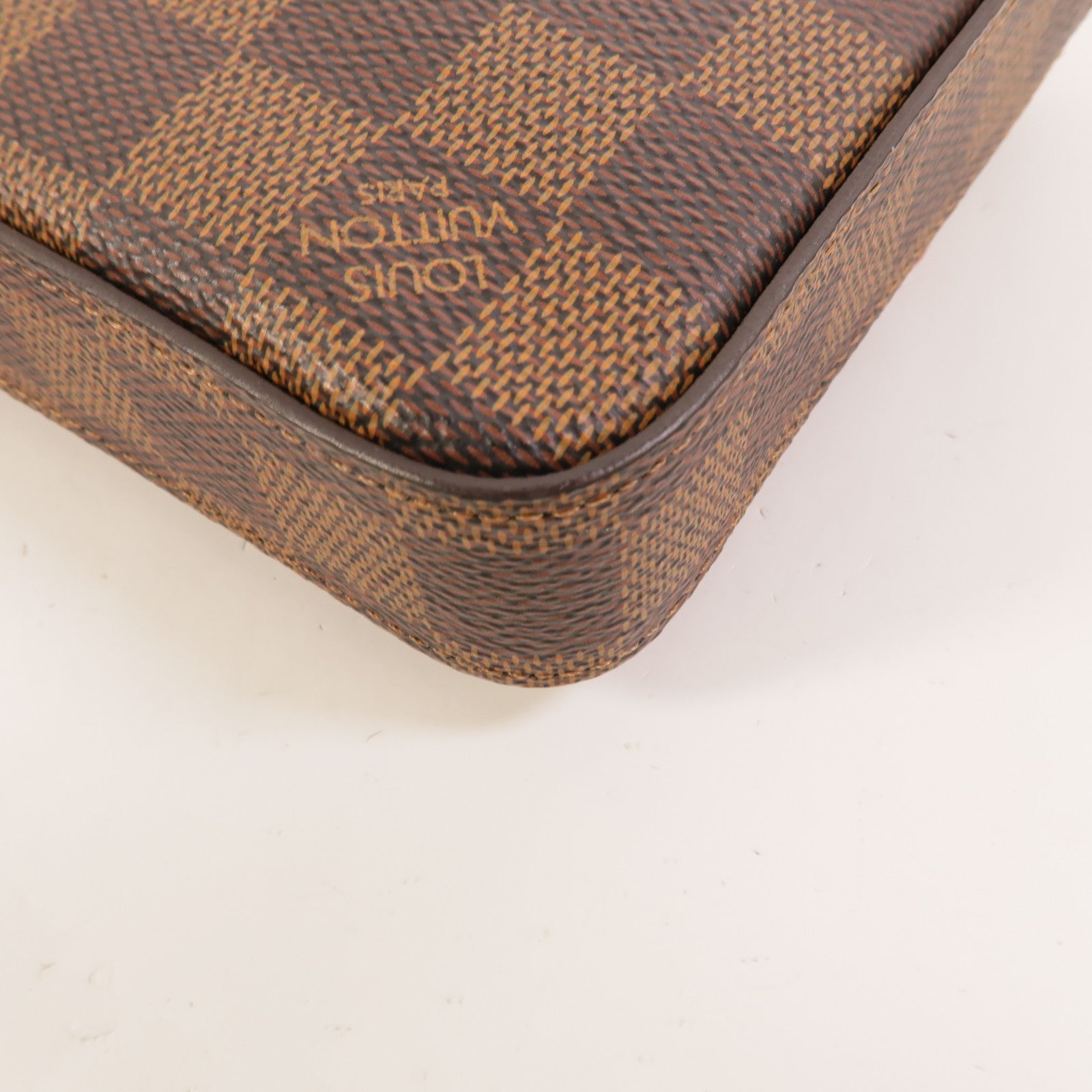 LOUIS VUITTON Damier Pochette Felicie金扣鏈帶肩背袋