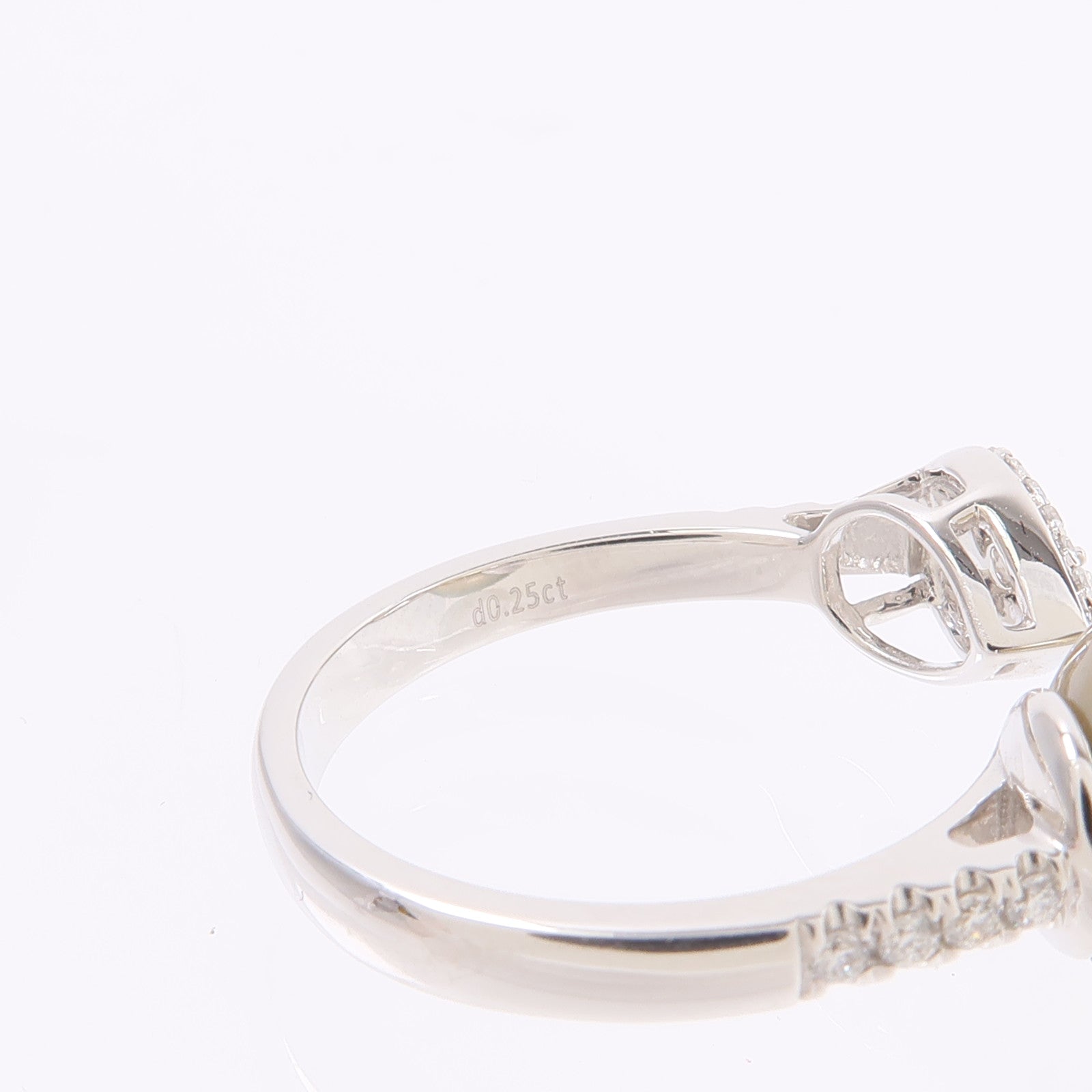 JEWELRY 18K白金Pearl Diamond Ring珍珠/鑽石戒指