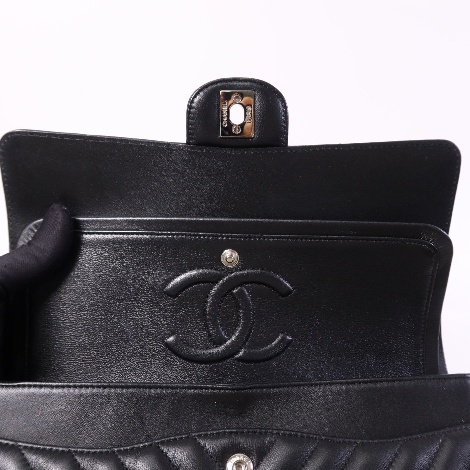 CHANEL 羊皮皮革Classic Flap銀扣鏈帶肩背袋
