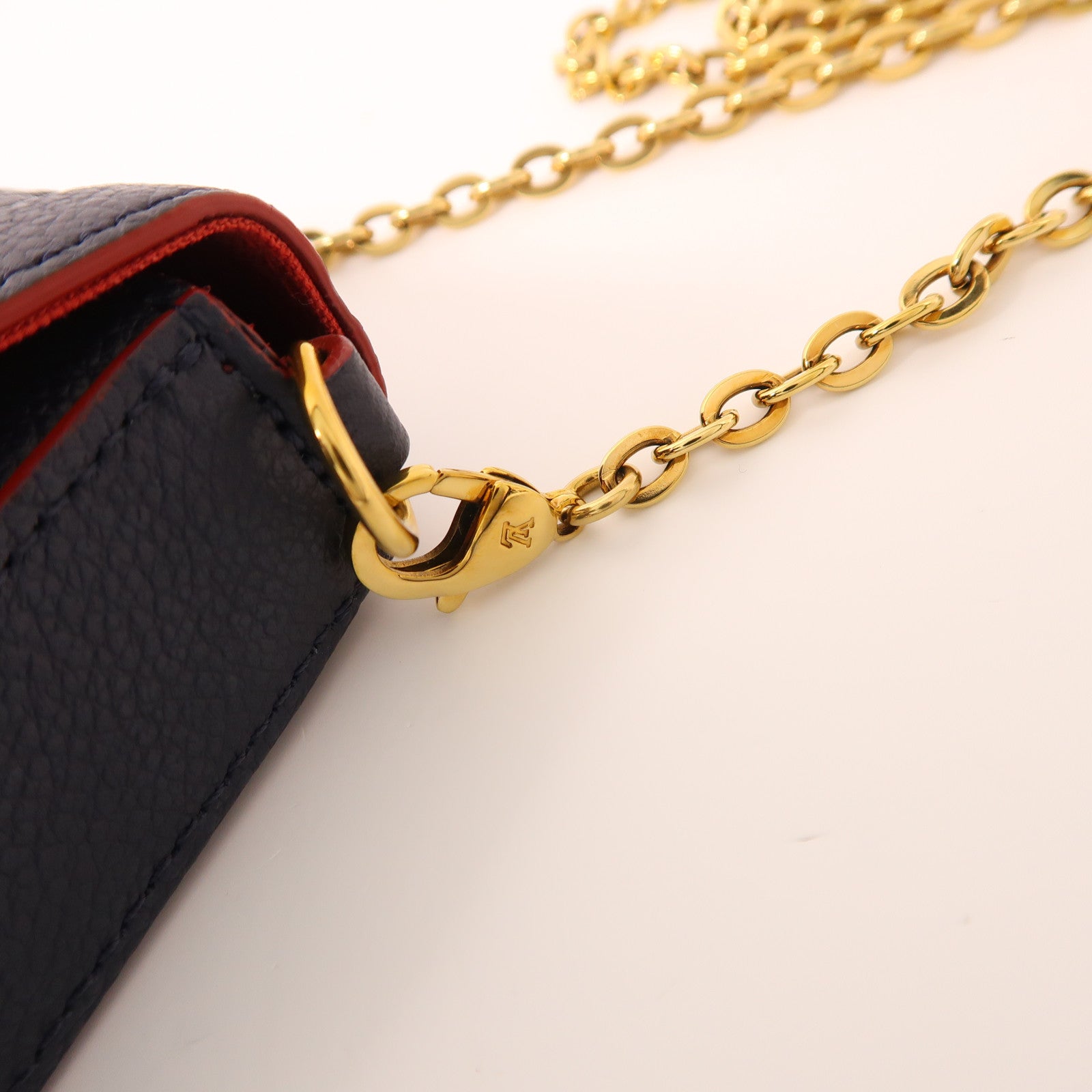LOUIS VUITTON 【激減優惠】Monogram Empreinte Pochette Felicie金扣肩背袋