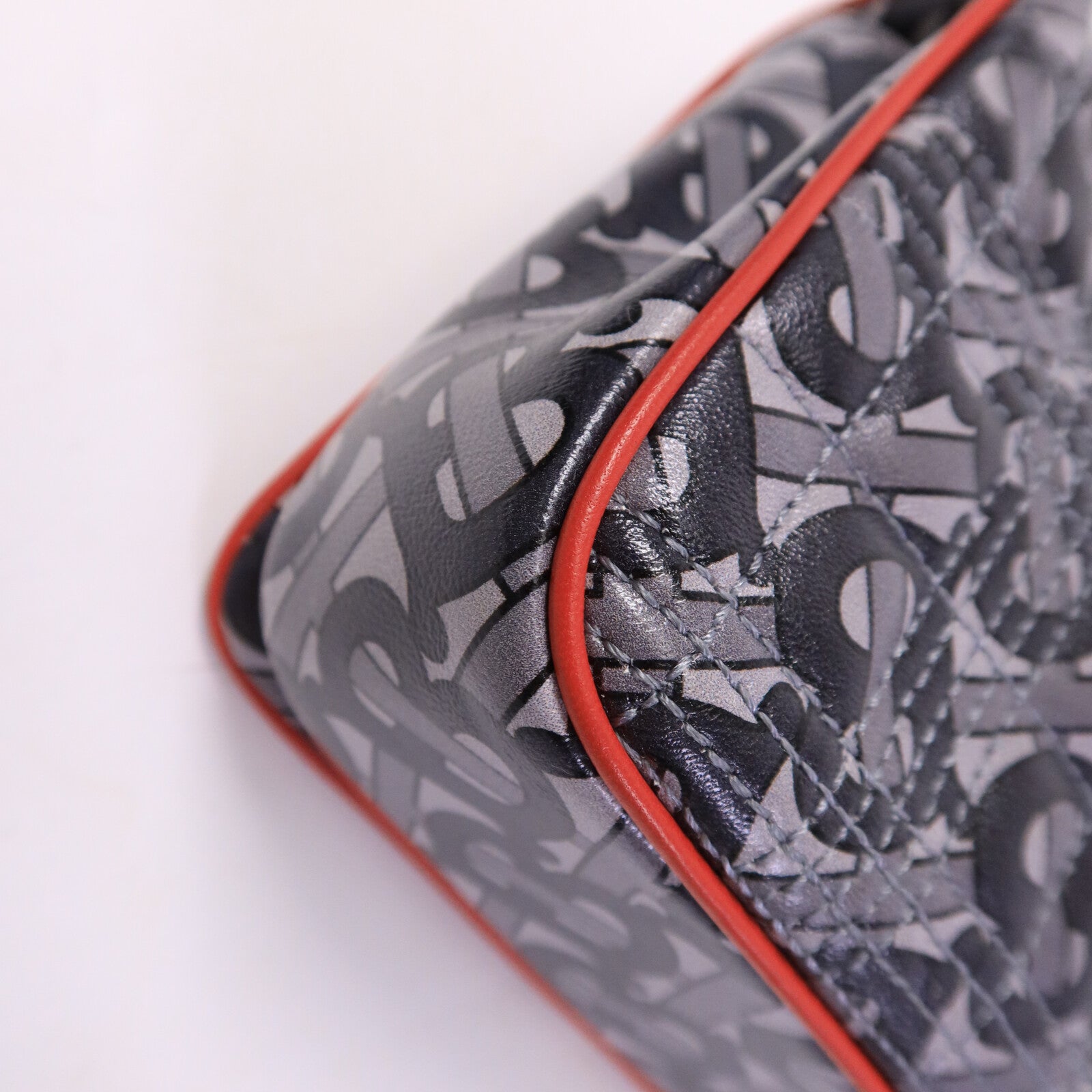 BURBERRY 羊皮皮革Chain Shoulder Bag鏈帶肩背袋