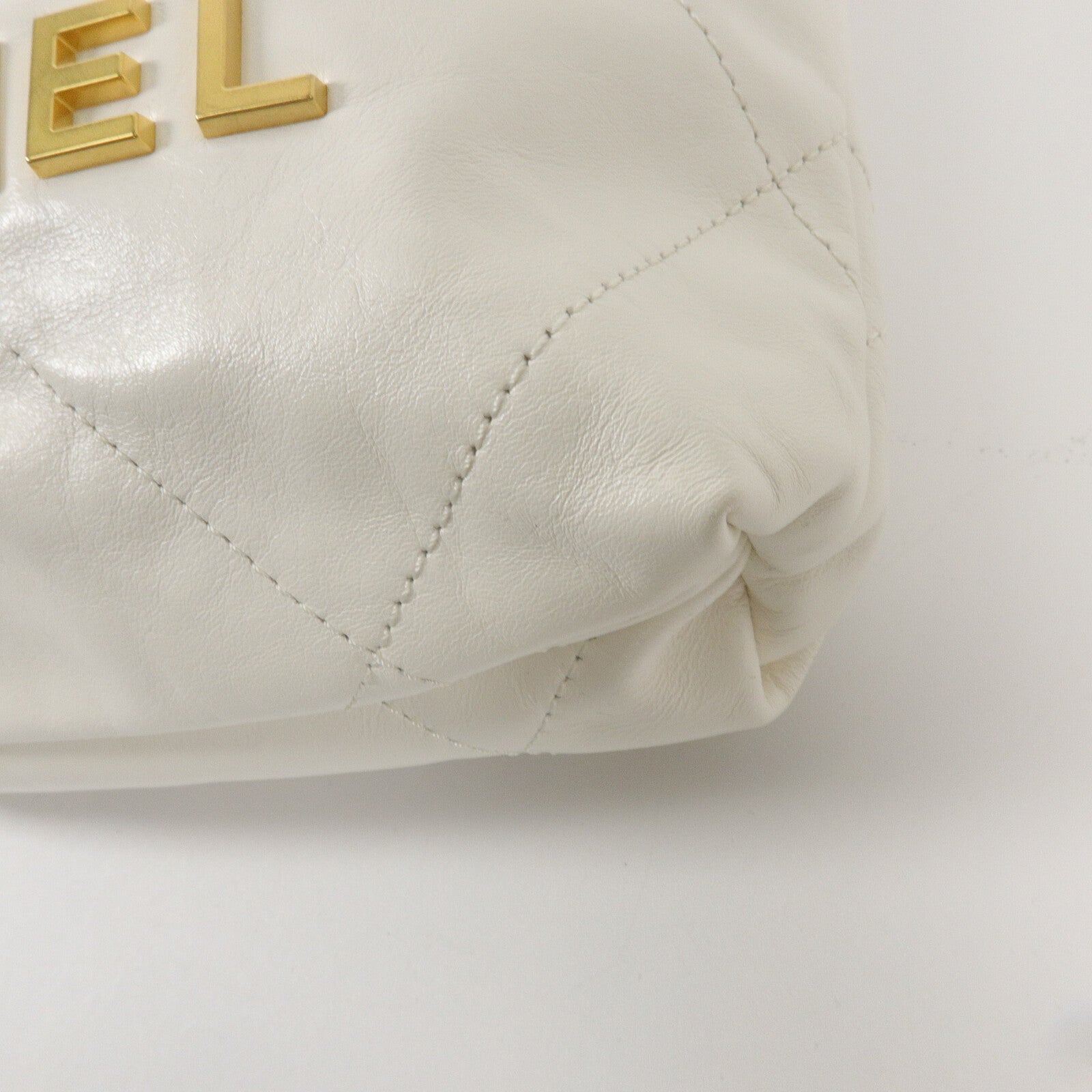 CHANEL 牛皮皮革Chanel 22 Mini鏈帶肩背袋