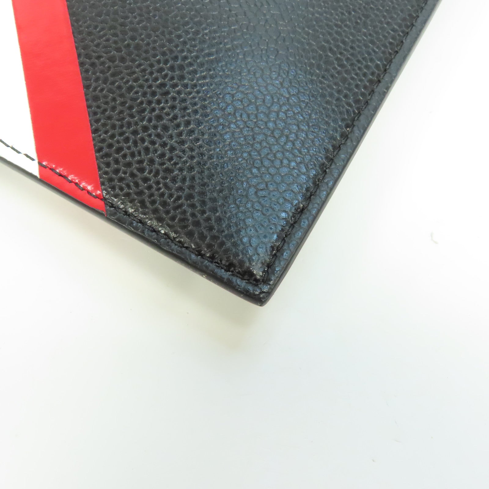 THOM BROWNE 牛皮皮革Thom Browne Clutch金扣手拿包黑色