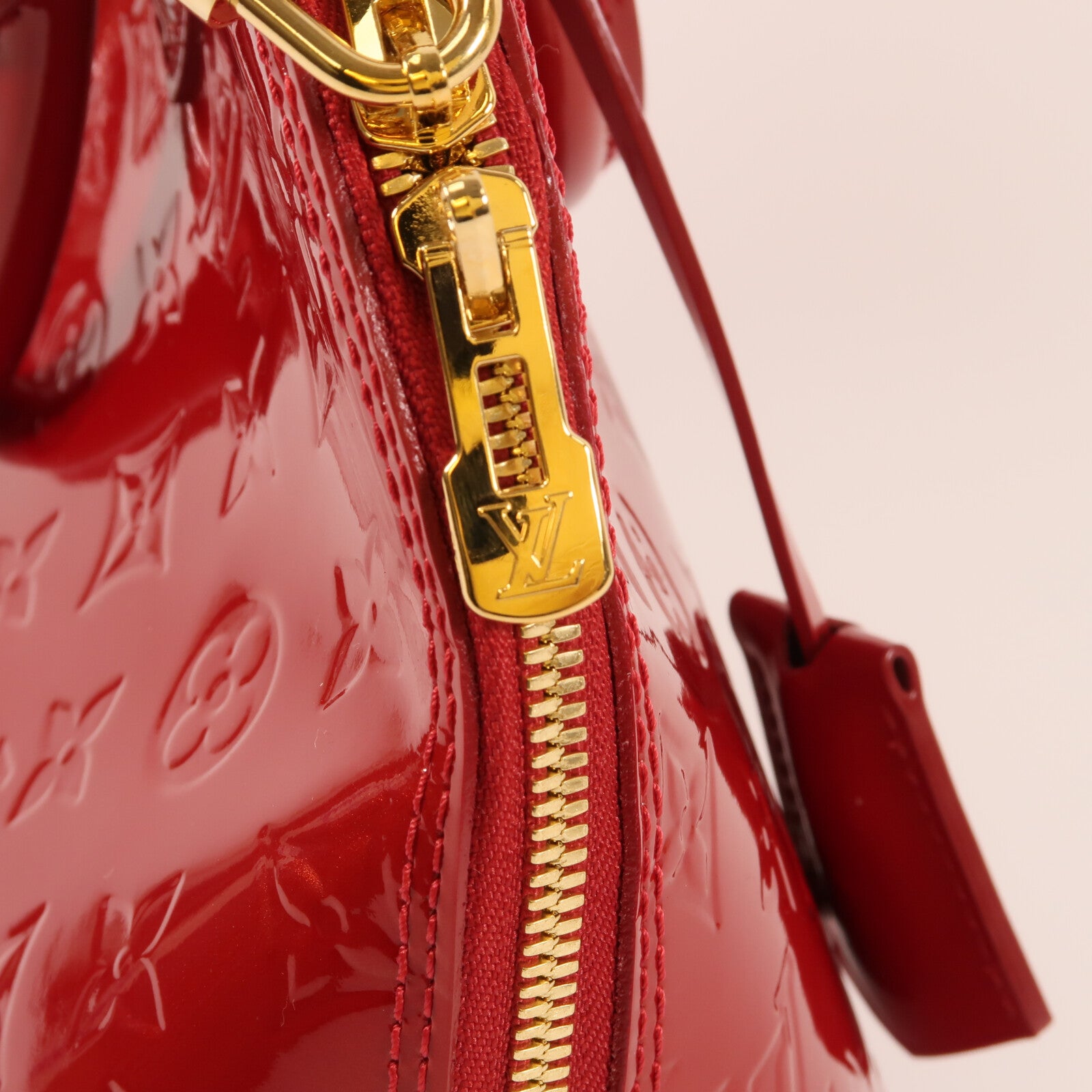 LOUIS VUITTON Monogram Vernis Alma MM金扣手挽袋