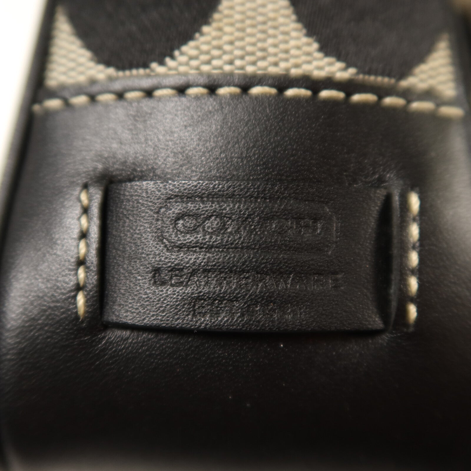 COACH 帆布Shoulder Bag銀扣肩背袋