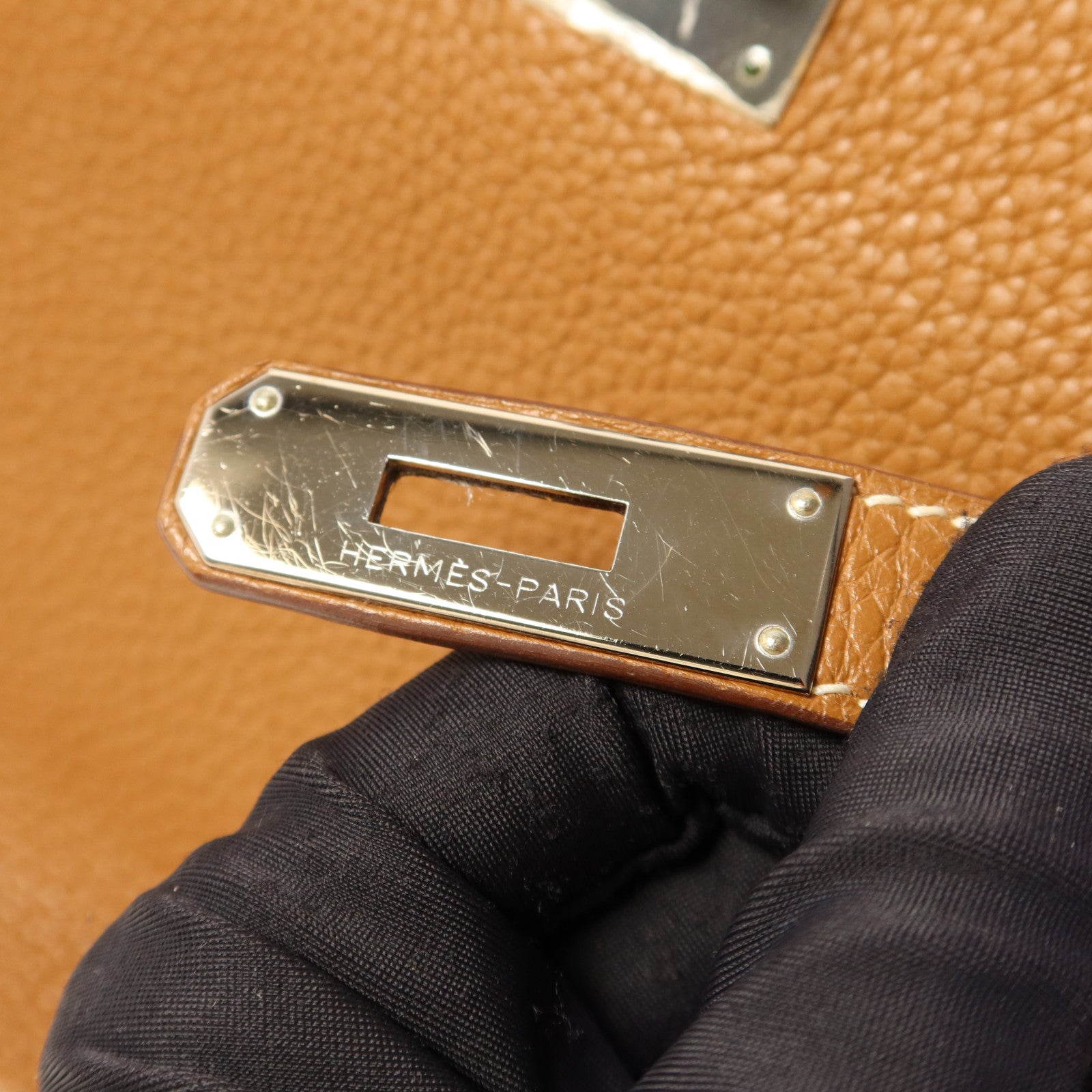 HERMES Clemence皮革Jypsiere 28銀扣肩背袋Gold